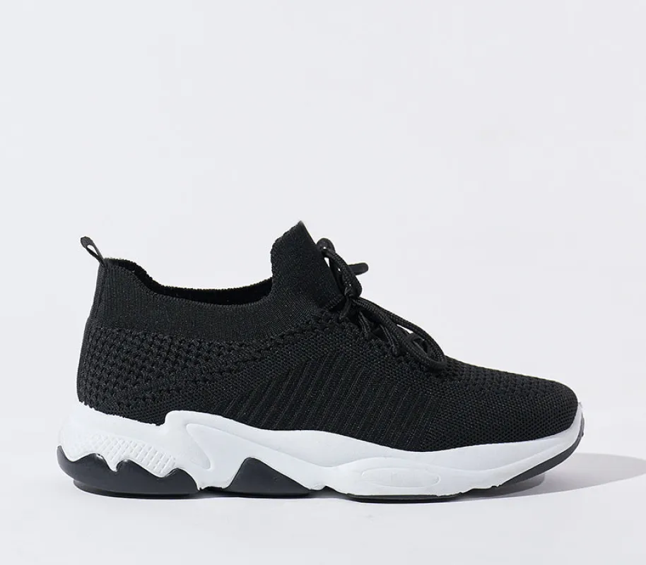 Sneaker sold by Rage