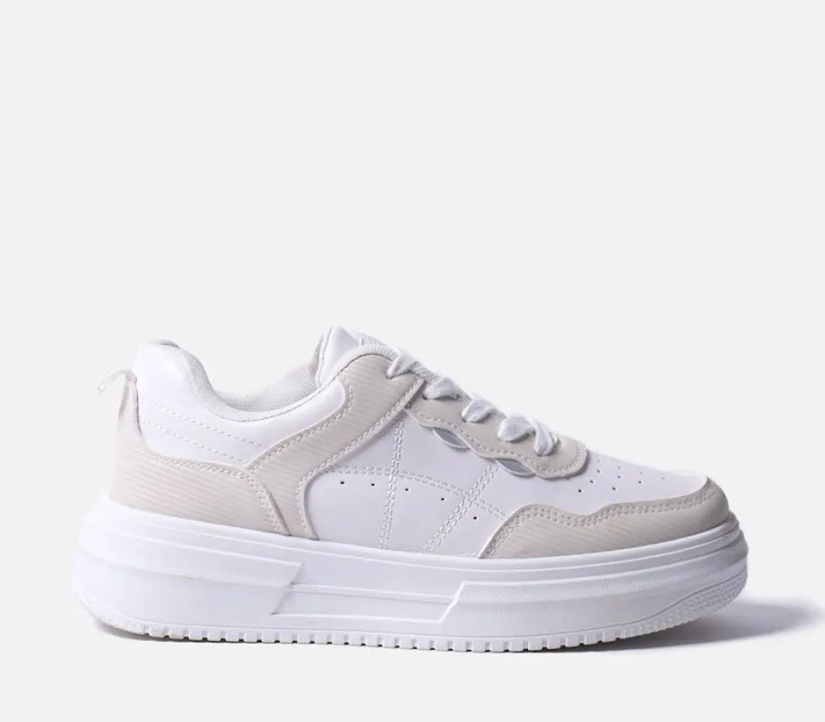 Flatform sneaker made by Rage