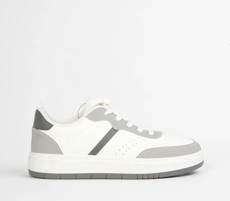 Flatform Sneaker made by Rage