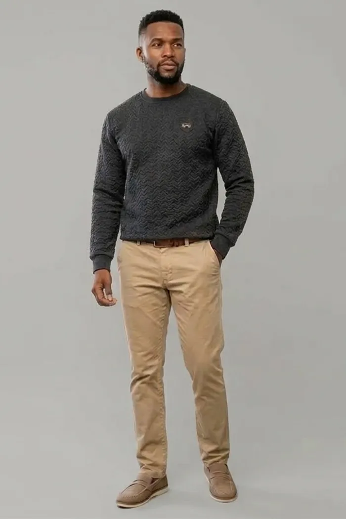 Regular pullover sold by Rage