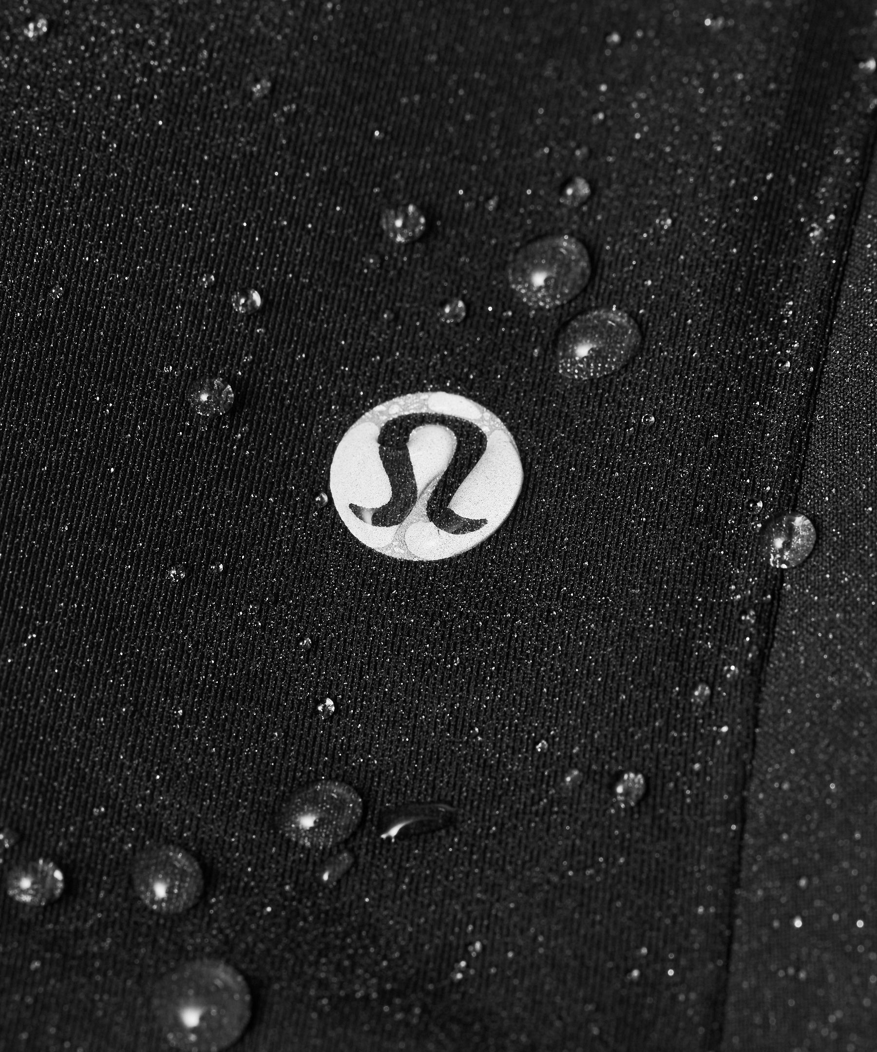 Cross Chill Jacket sold by Lululemon product image thumbnail 9