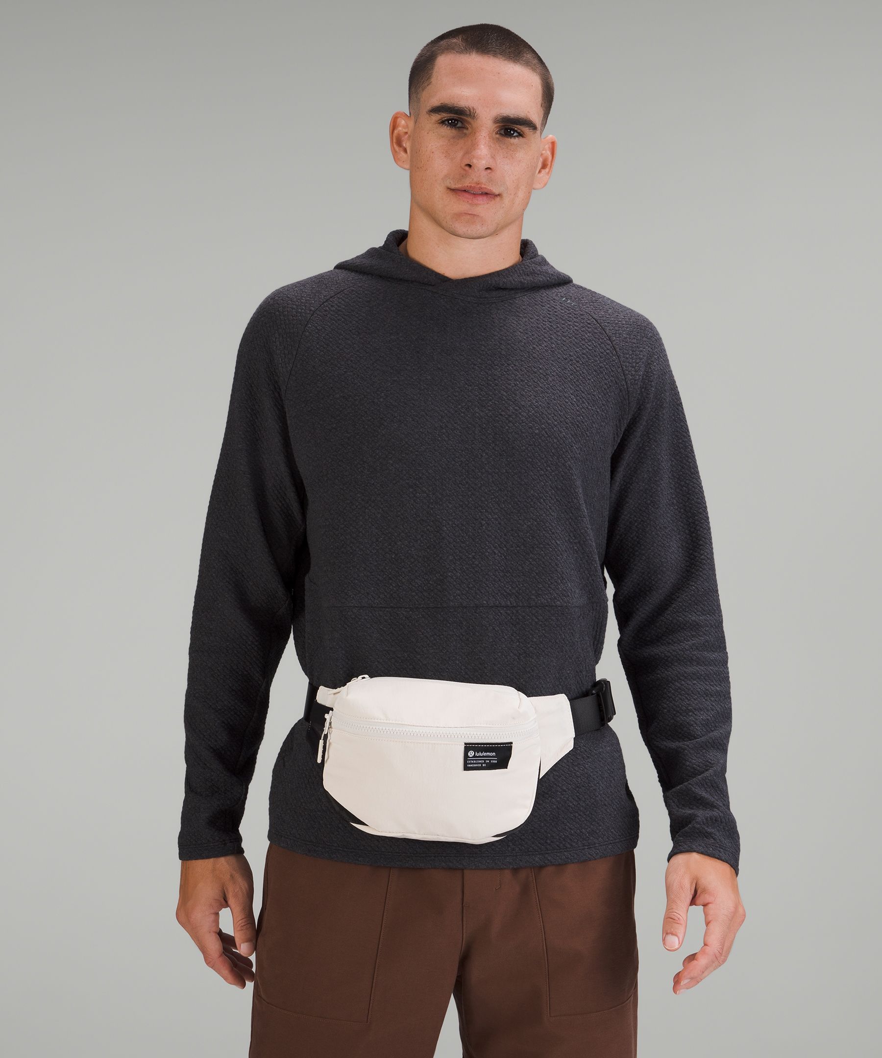 Clean Lines Belt Bag 2L sold by Lululemon product image thumbnail 6