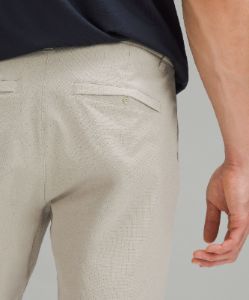 Commission Classic-Fit Short 7" *WovenAir sold by Lululemon
