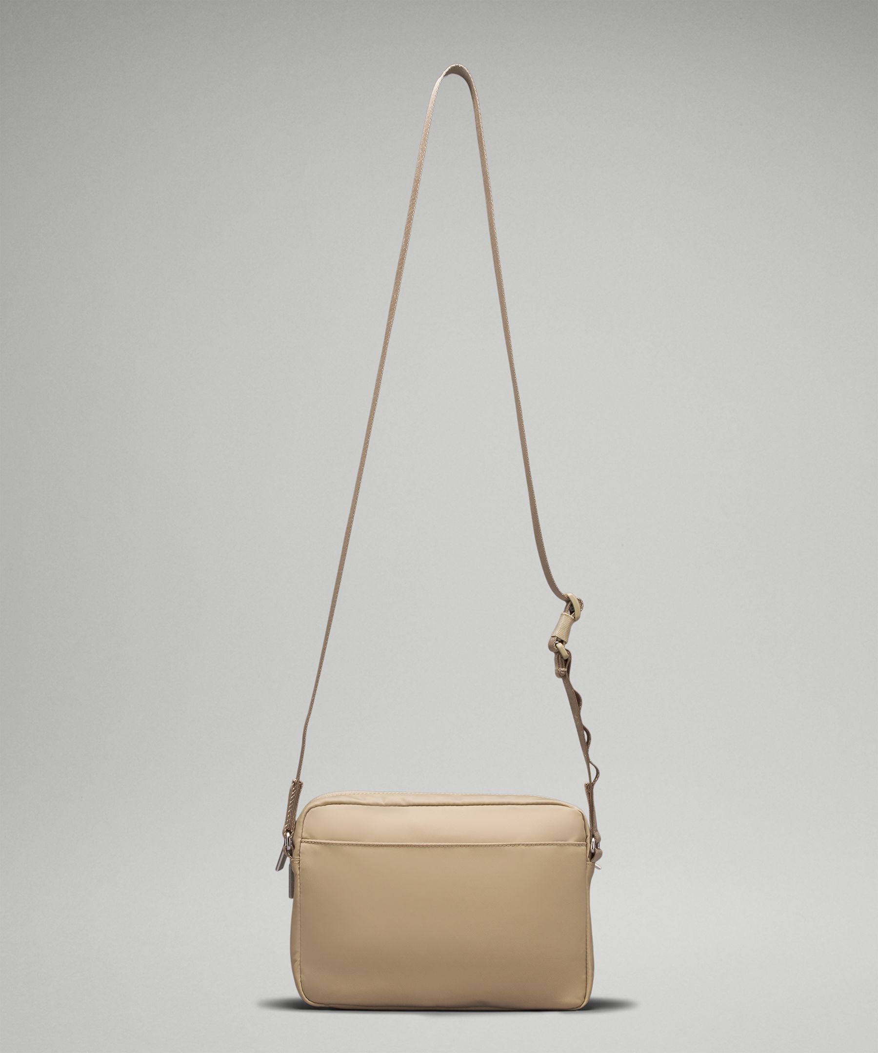 City Adventurer Crossbody Bag 2.5L sold by Lululemon product image thumbnail 3