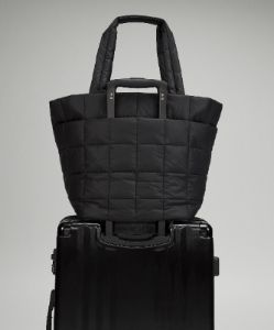 Quilted Grid Tote Bag 26L sold by Lululemon