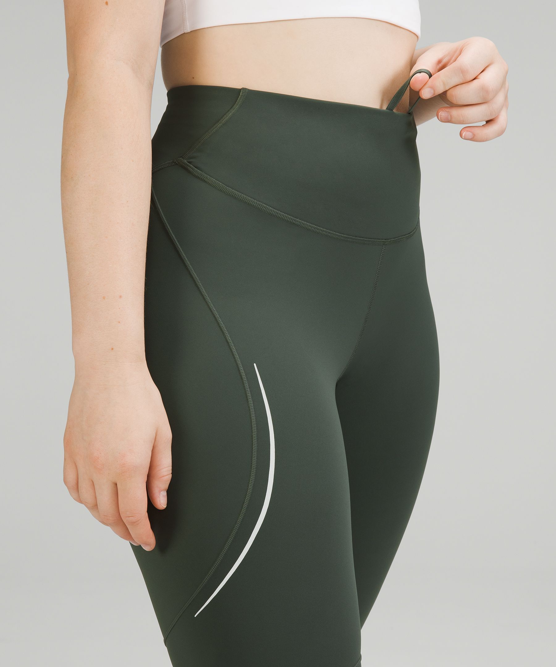 Base Pace High-Rise Reflective Tight 25" sold by Lululemon product image thumbnail 4