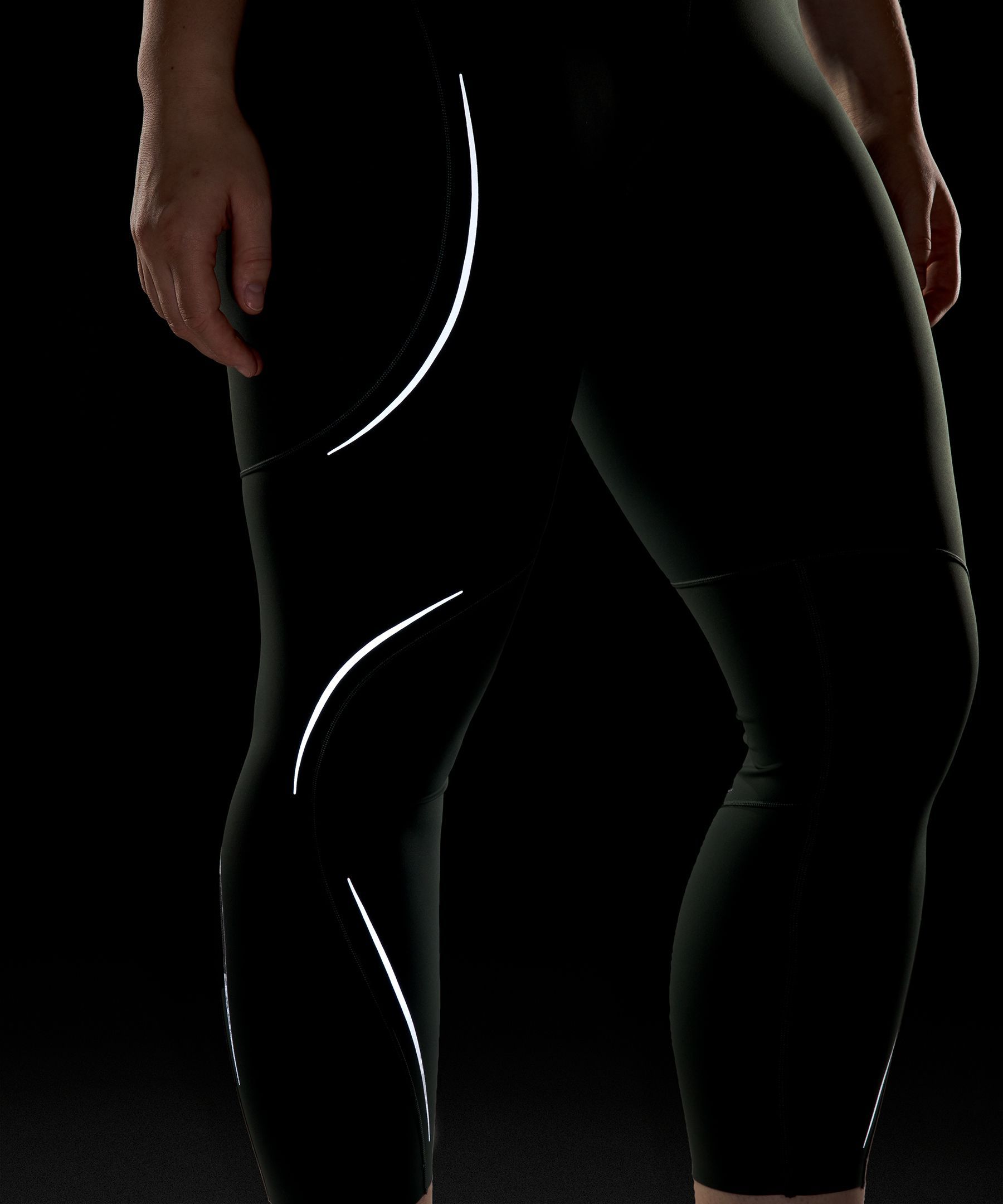 Base Pace High-Rise Reflective Tight 25" sold by Lululemon product image thumbnail 6
