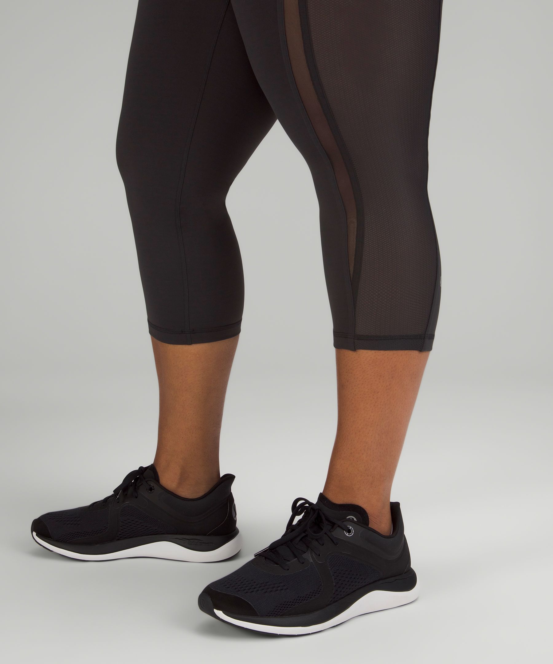 Everlux and Mesh Super-High-Rise Training Crop 21" Online Only sold by Lululemon product image thumbnail 4