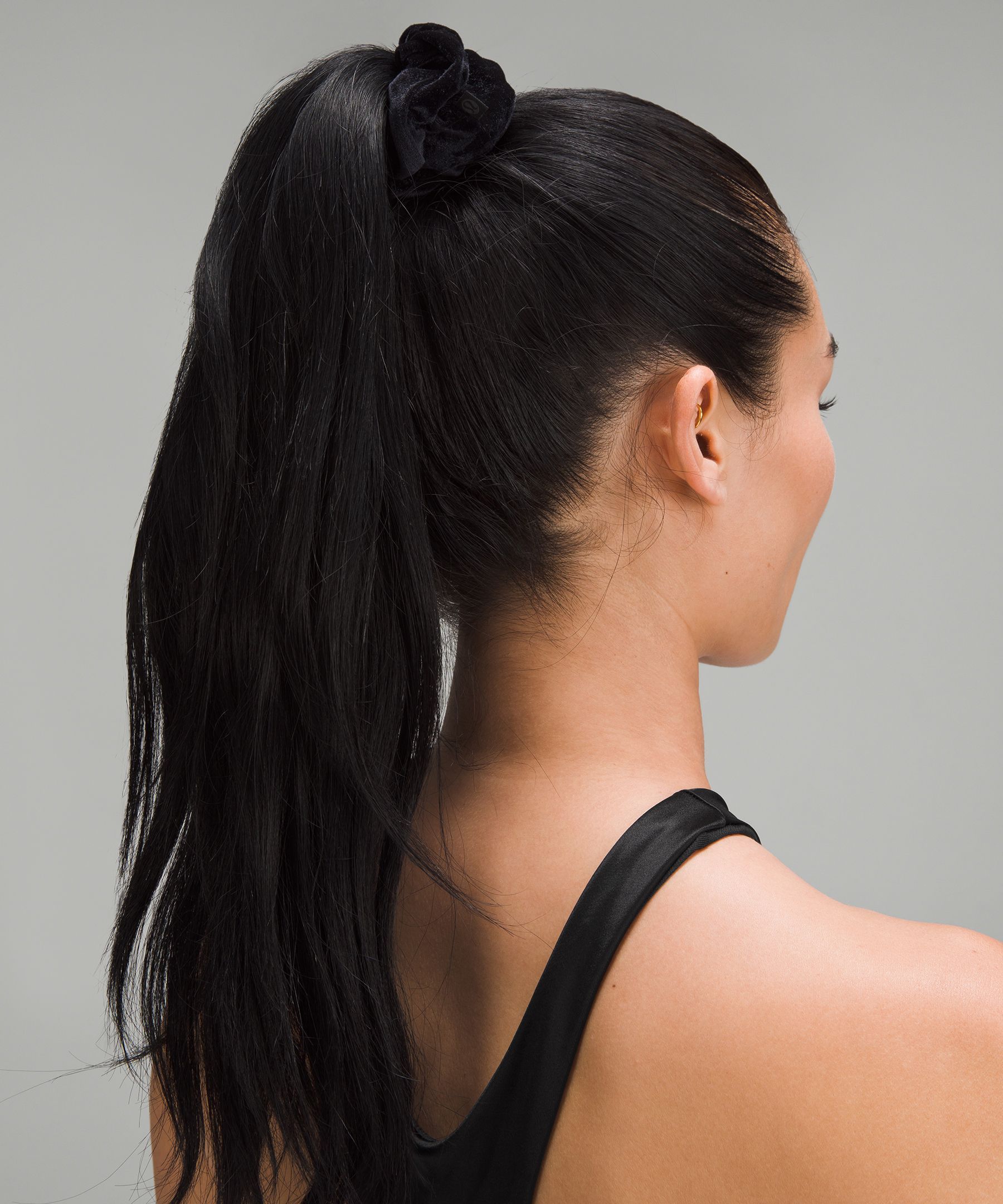 Uplifting Scrunchies Velvet *3 Pack sold by Lululemon product image thumbnail 2