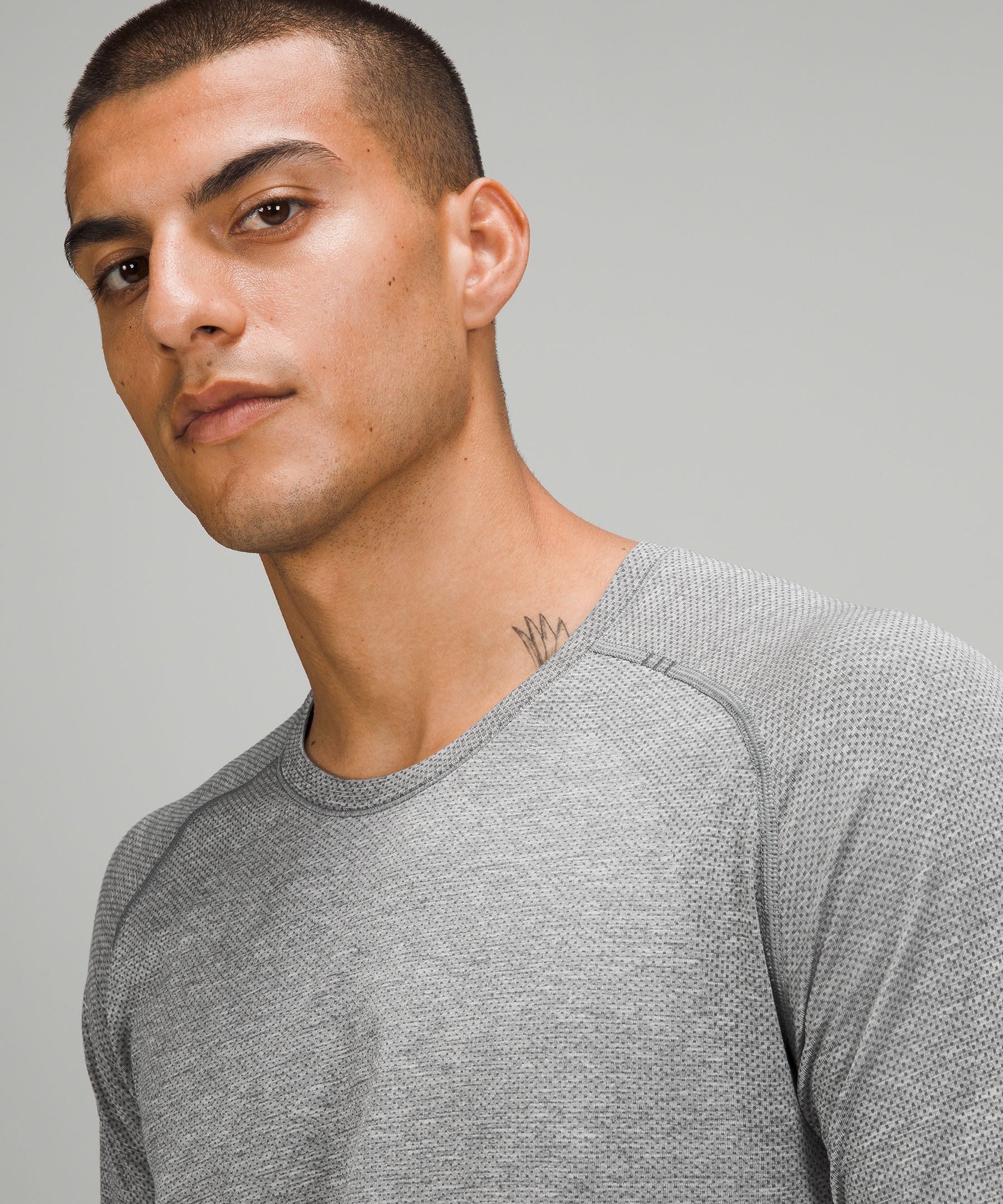 Metal Vent Tech Long-Sleeve Shirt 2.0 sold by Lululemon product image thumbnail 4