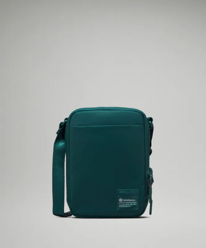 Easy Access Crossbody Bag 1.5L sold by Lululemon