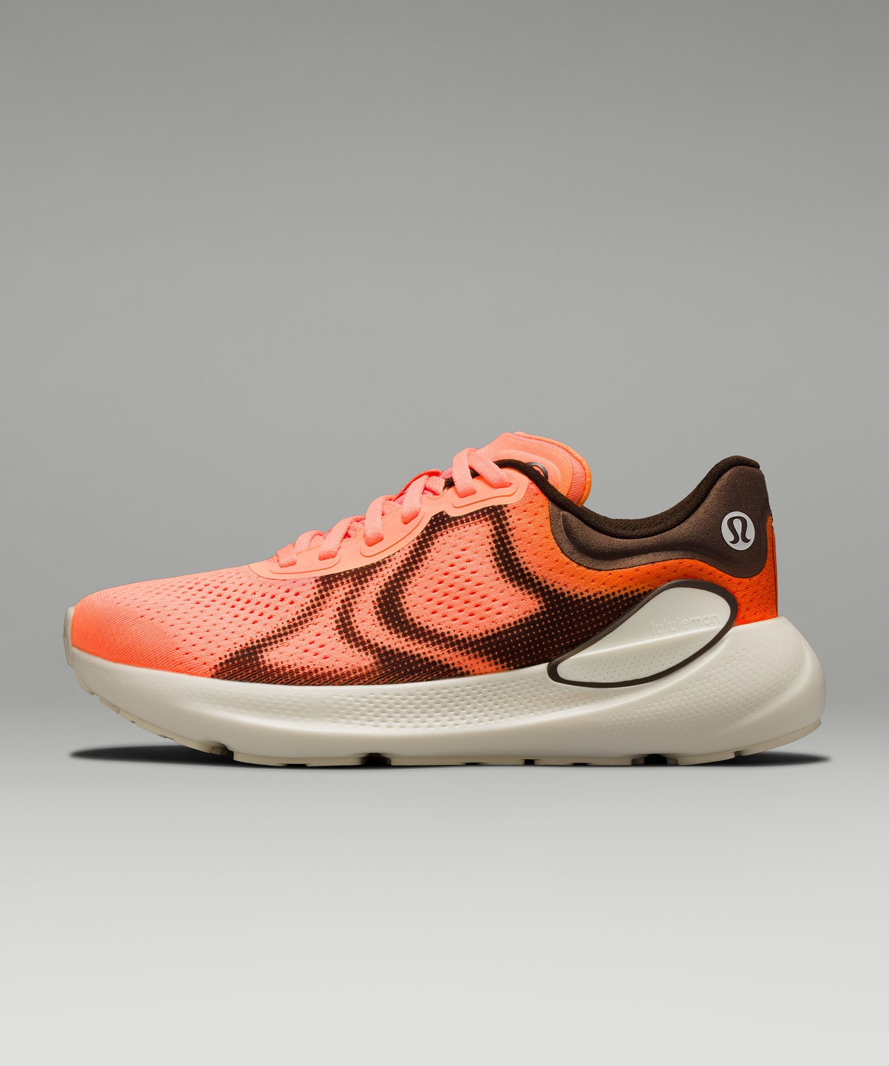 Beyondfeel Women's Running Shoe sold by Lululemon product image thumbnail 4