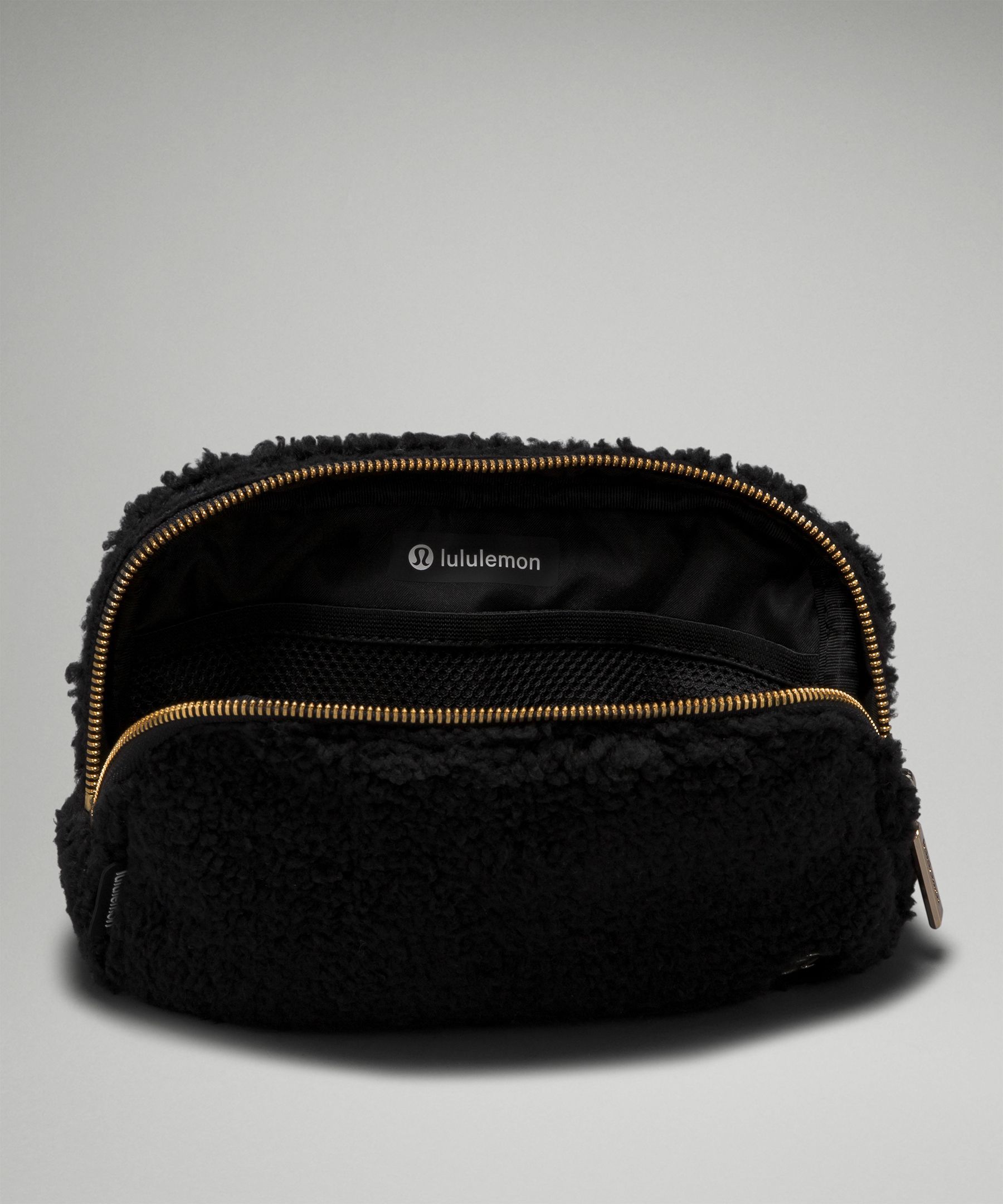 Everywhere Belt Bag 1L *Fleece sold by Lululemon product image thumbnail 5