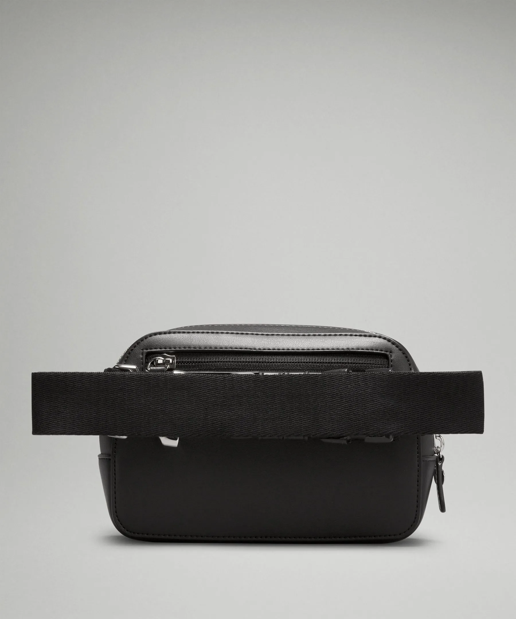 Everywhere Belt Bag 1L *Leather Alternative sold by Lululemon product image thumbnail 3