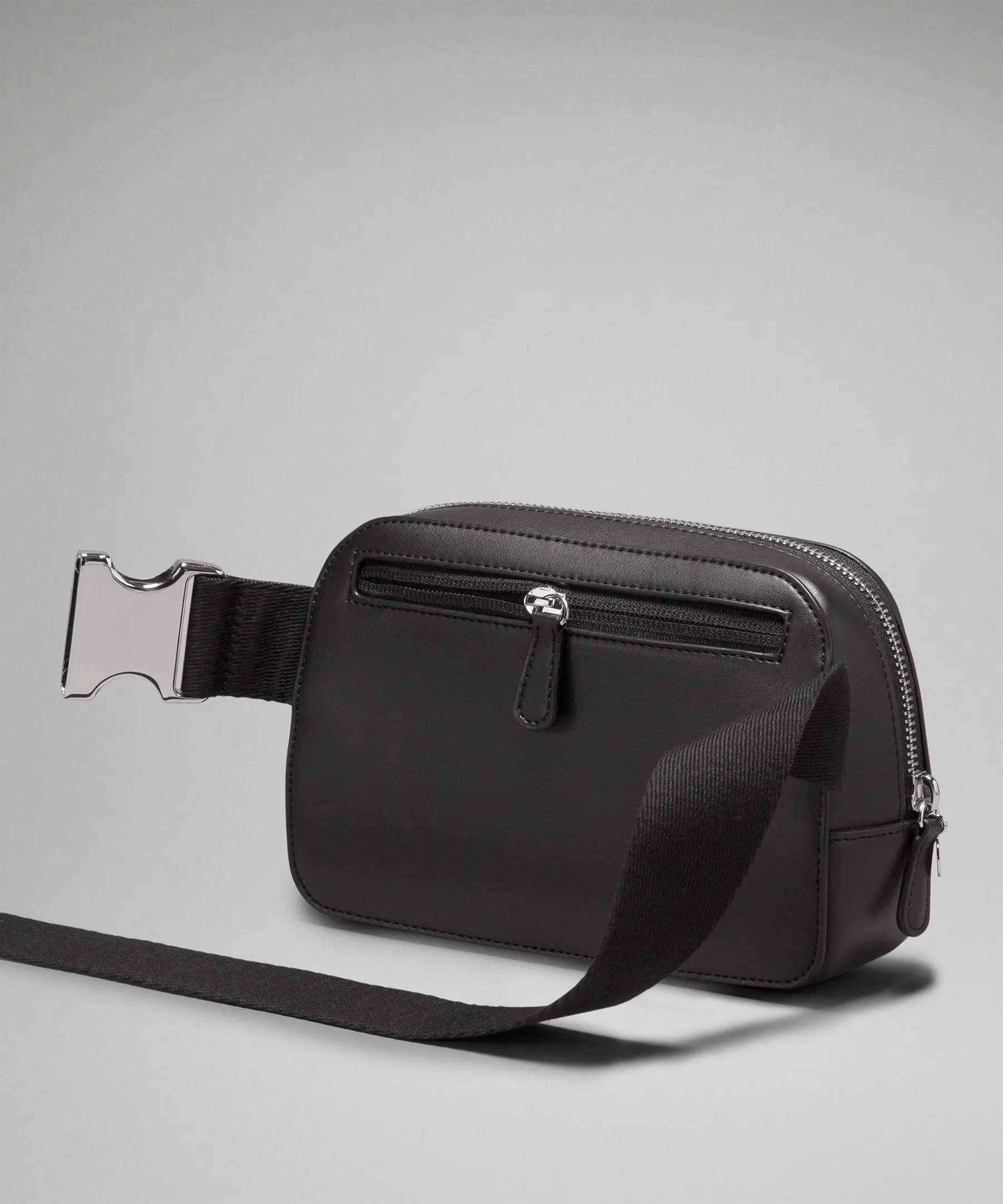 Everywhere Belt Bag 1L *Leather Alternative sold by Lululemon product image thumbnail 4