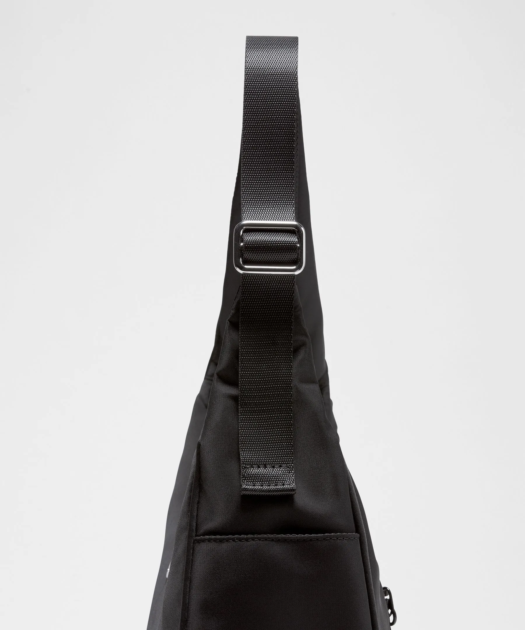 City Essentials Shoulder Bag 4L sold by Lululemon product image thumbnail 4