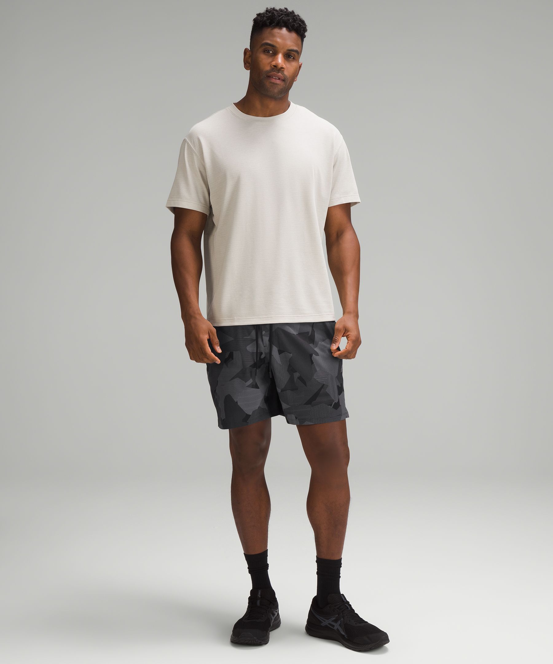 T.H.E. Linerless Shorts 7" sold by Lululemon product image thumbnail 2
