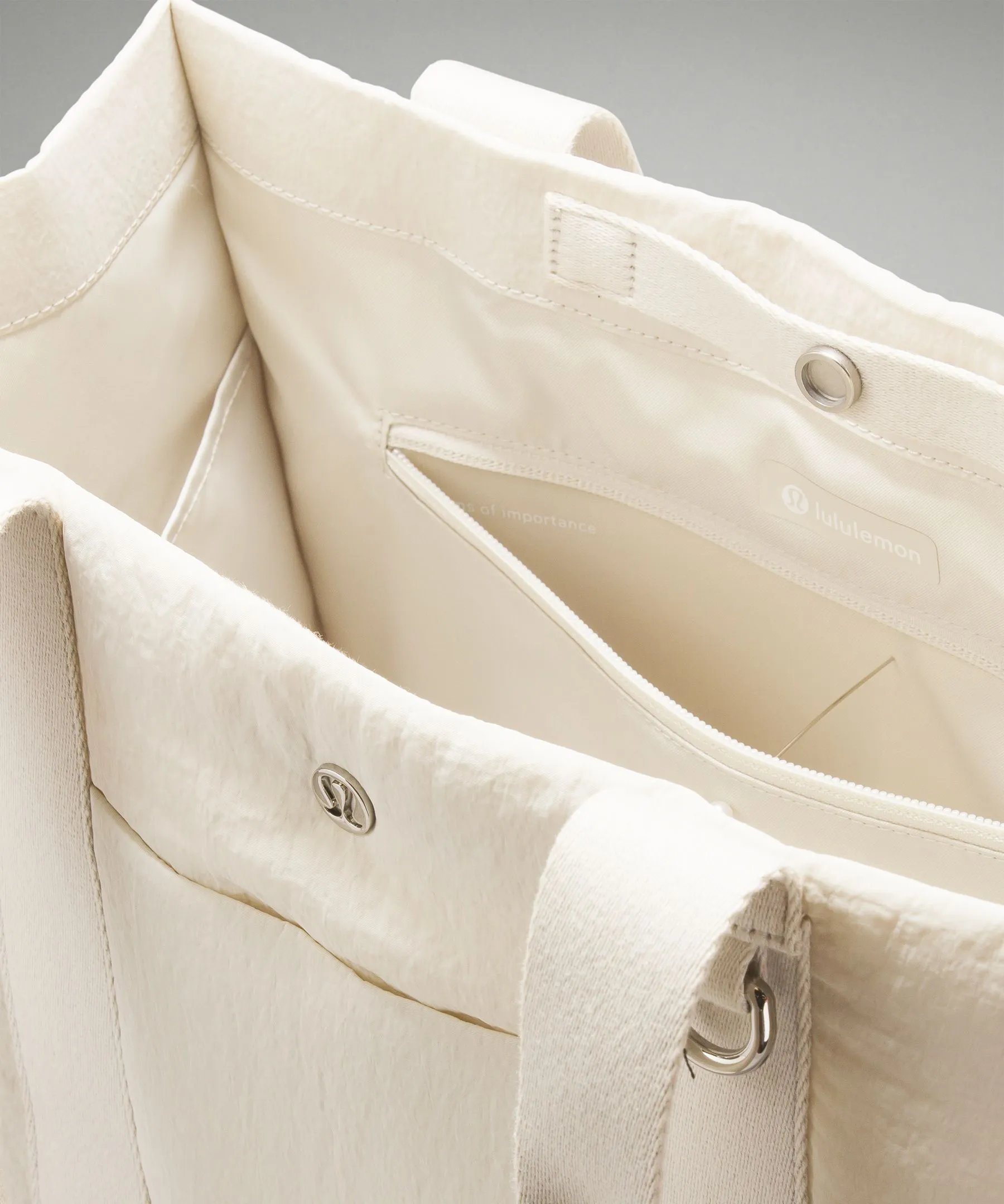 Boxy Tote Bag 10L sold by Lululemon product image thumbnail 4