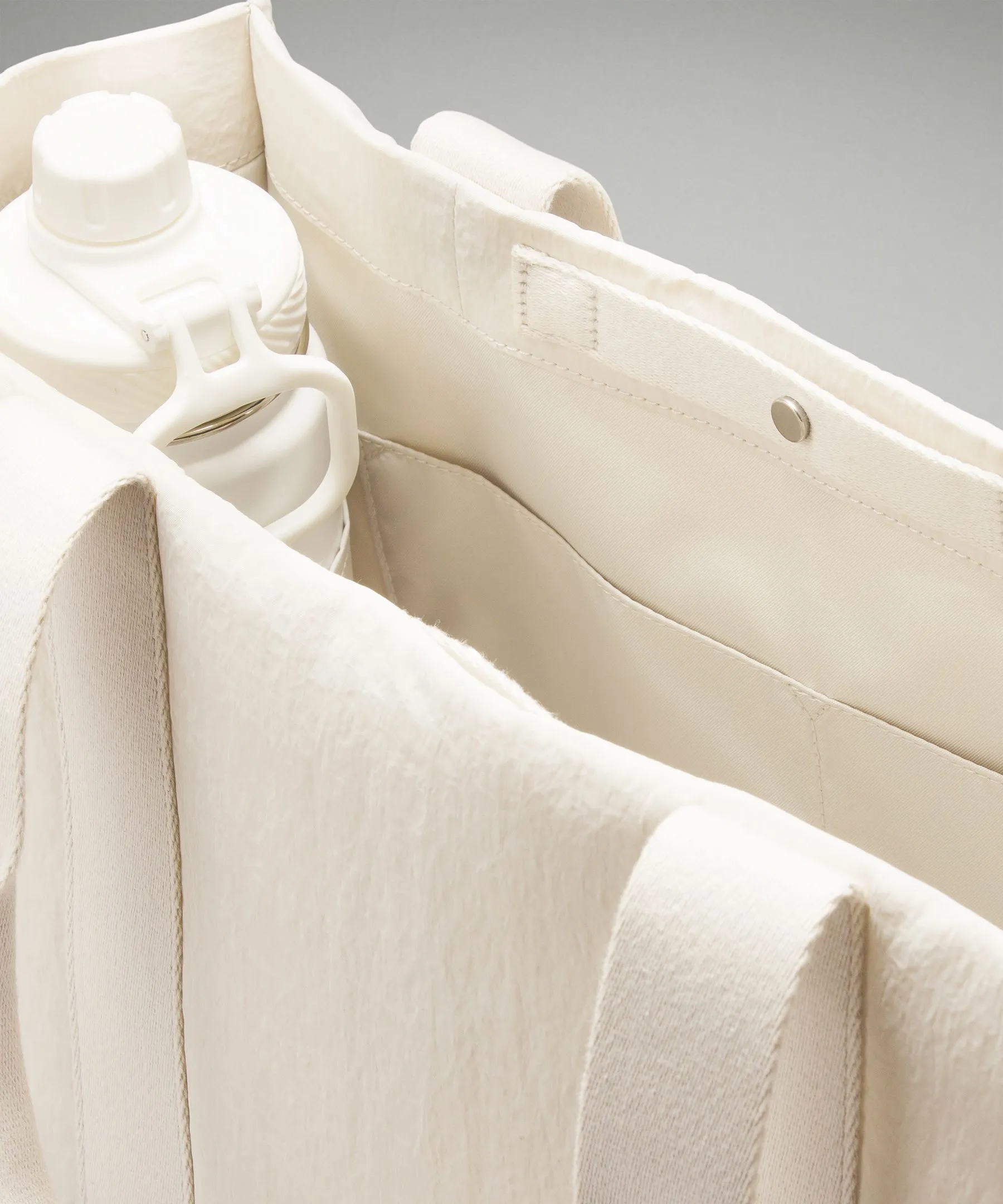 Boxy Tote Bag 10L sold by Lululemon product image thumbnail 5