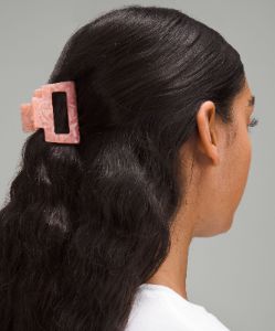 Medium Claw Hair Clips *2 Pack sold by Lululemon