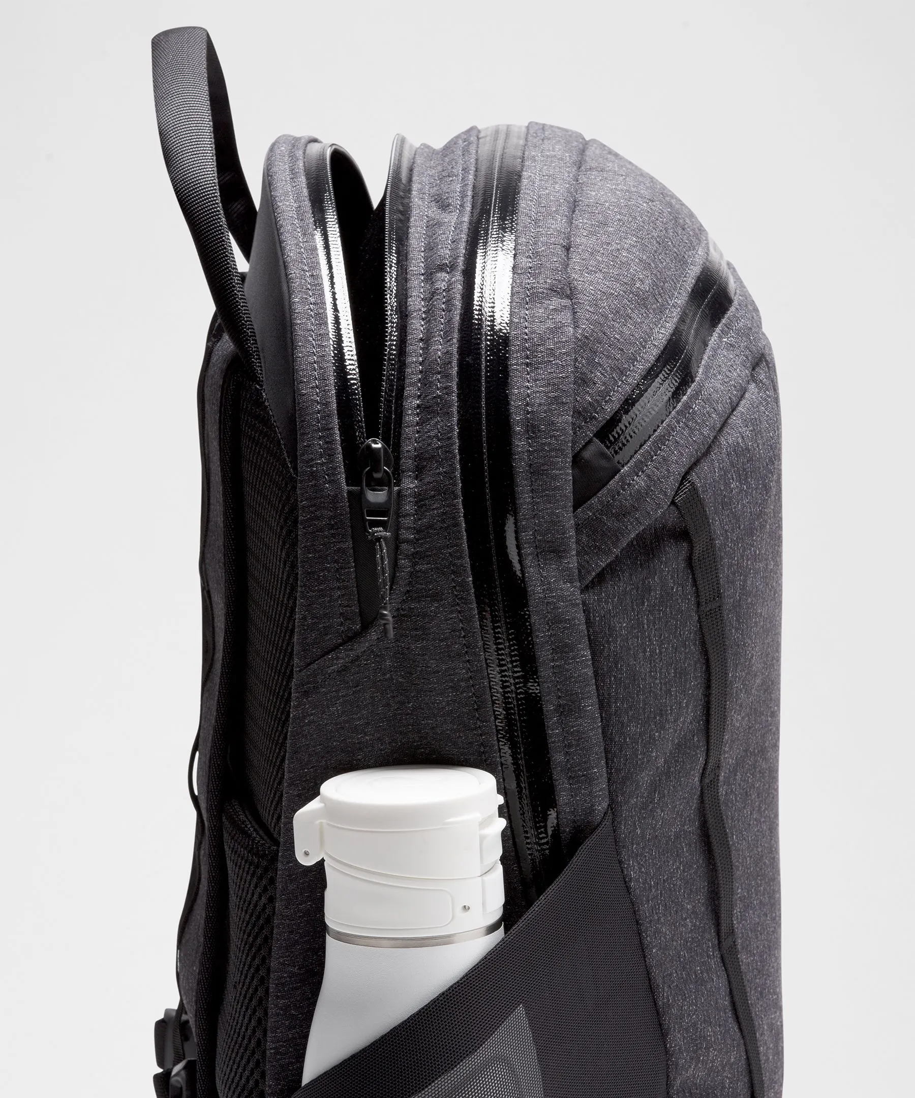 Core Backpack 2.0 20L sold by Lululemon product image thumbnail 4