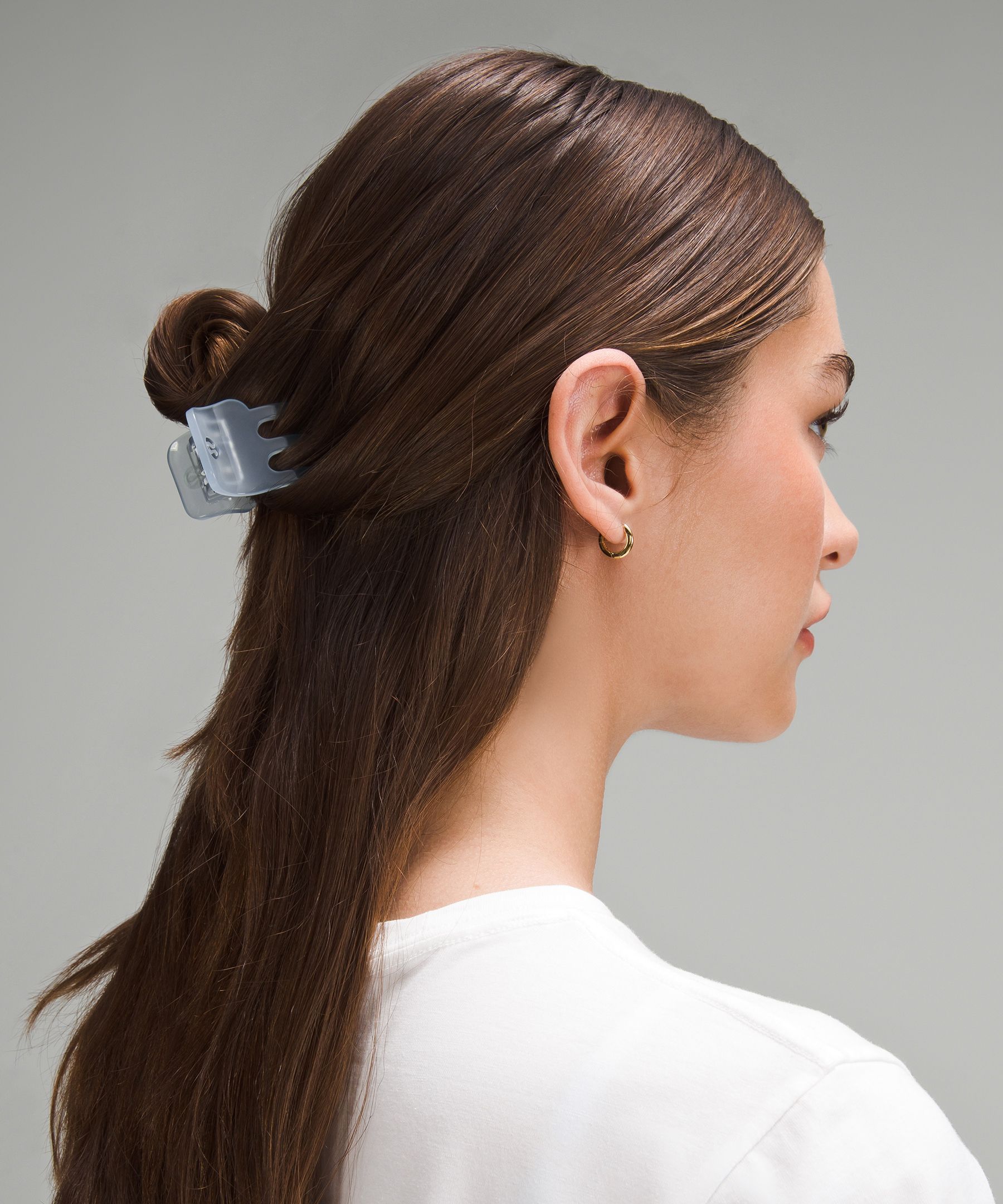 Criss-Cross Claw Clip *Small sold by Lululemon product image thumbnail 2