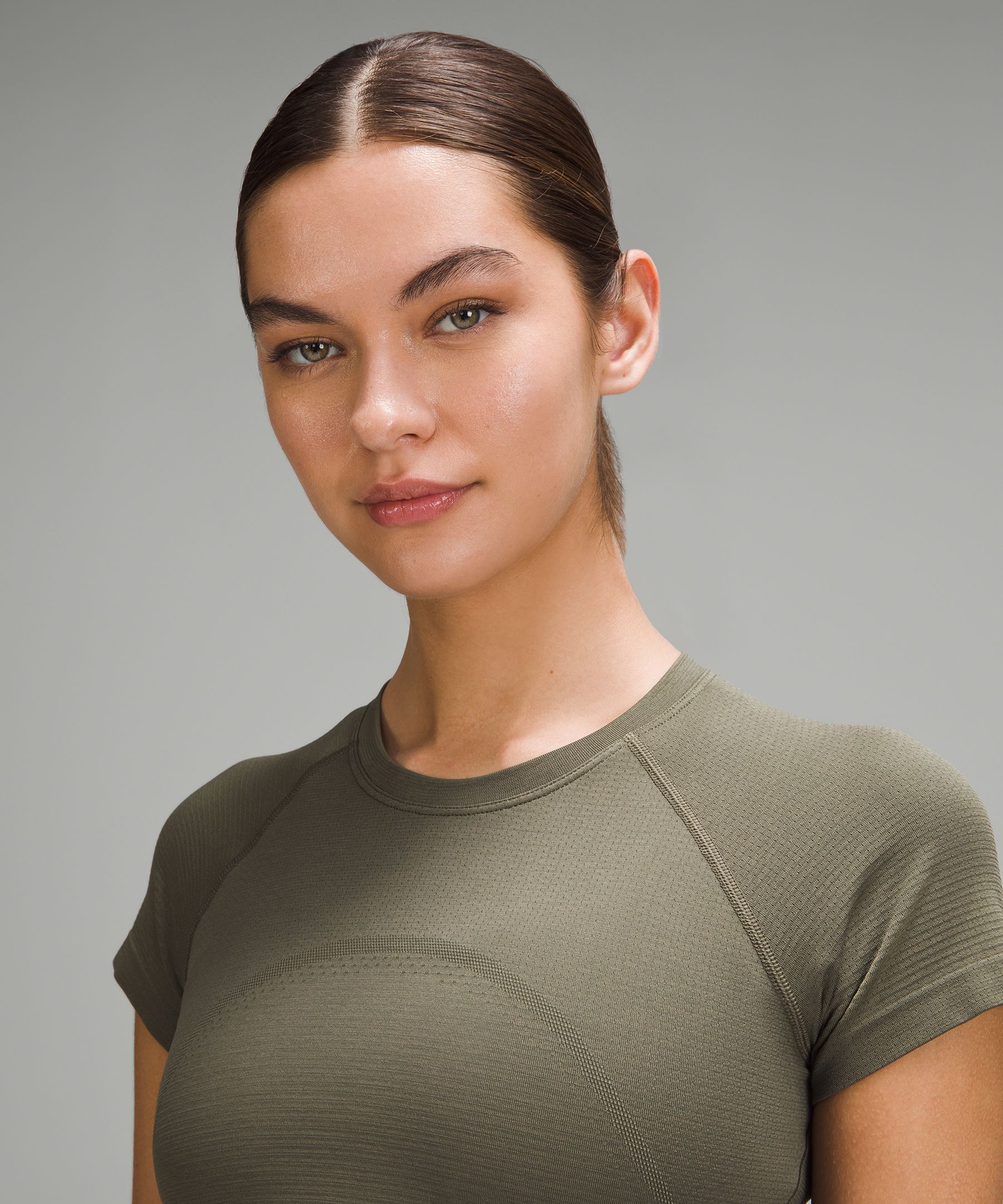 Swiftly Tech Cropped Short-Sleeve Shirt 2.0 sold by Lululemon product image thumbnail 4
