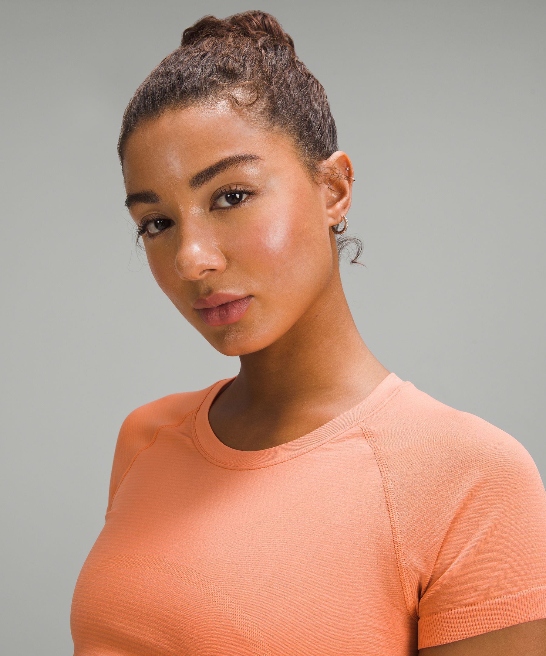 Swiftly Tech Short Sleeve Shirt 2.0 sold by Lululemon product image thumbnail 4