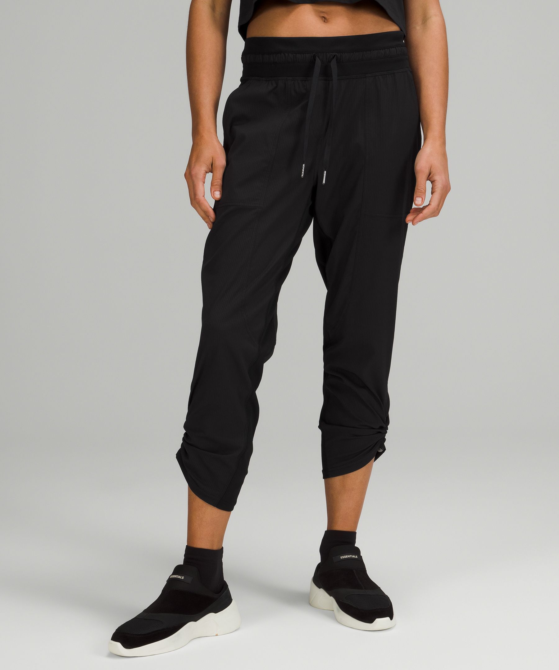 Dance Studio Mid-Rise Crop 25