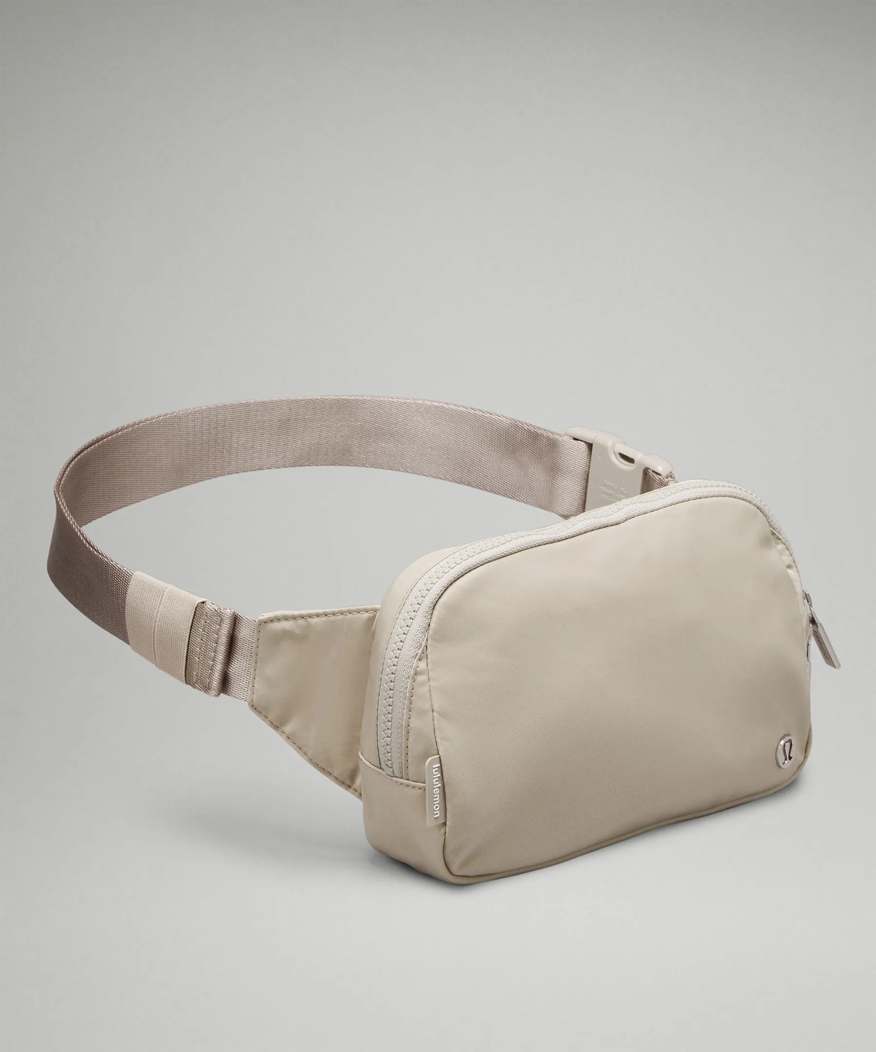 Everywhere Belt Bag Large 2L sold by Lululemon product image thumbnail 4
