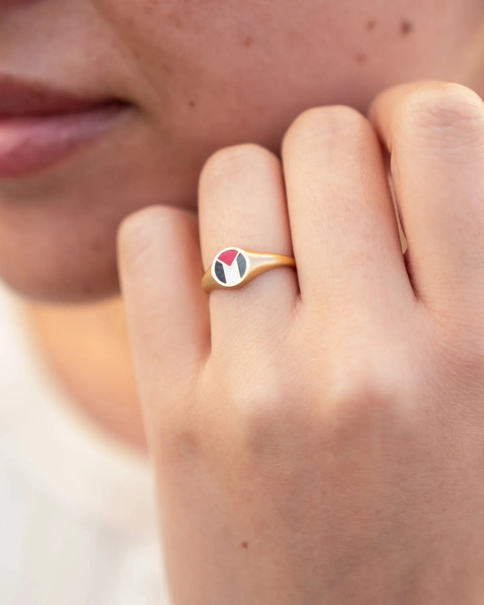 Pali Flag Signet Ring Gold sold by PaliRoots product image thumbnail 2