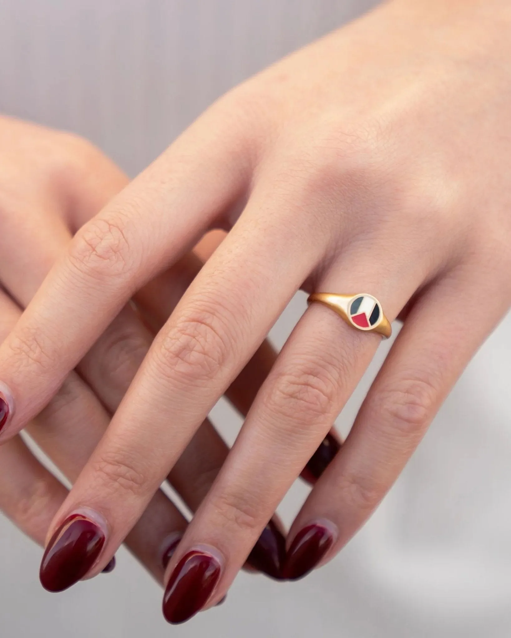 Pali Flag Signet Ring Gold sold by PaliRoots product image thumbnail 4