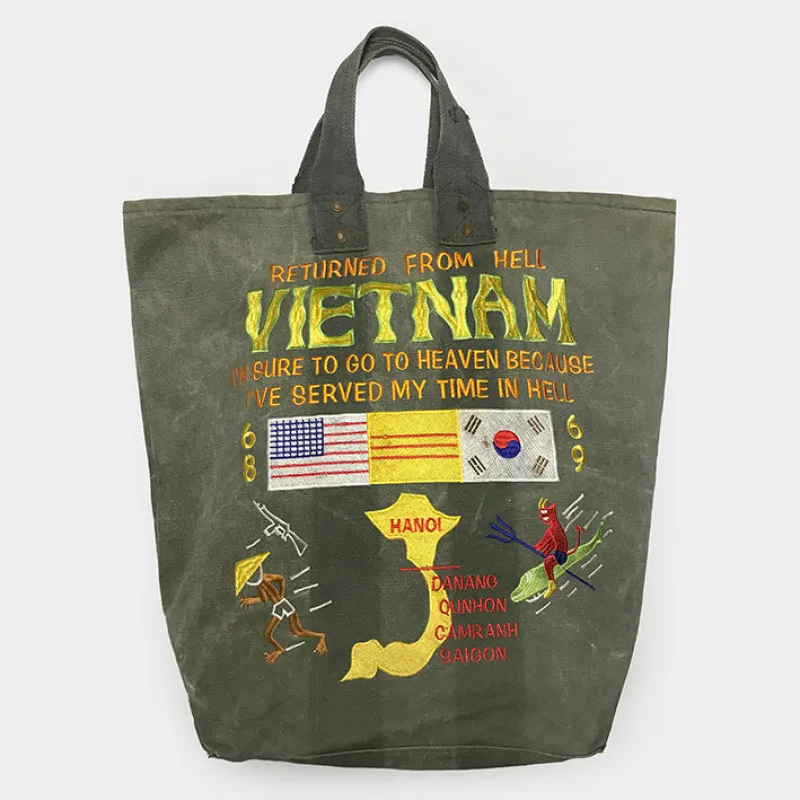 PRIVATE COLLECTION OF HAND MADE TOTE BAG BY PAT BANGKLYN @bangklyn made by Bzen