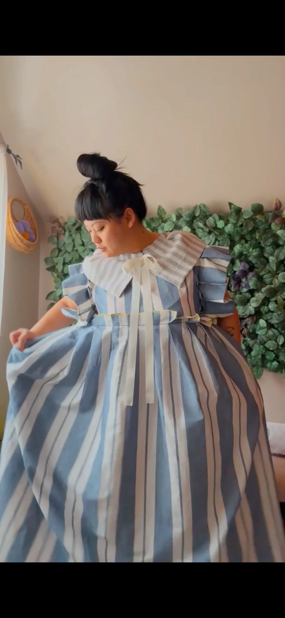 The Laura Linen Dress sold by Hello Darling product image thumbnail 3