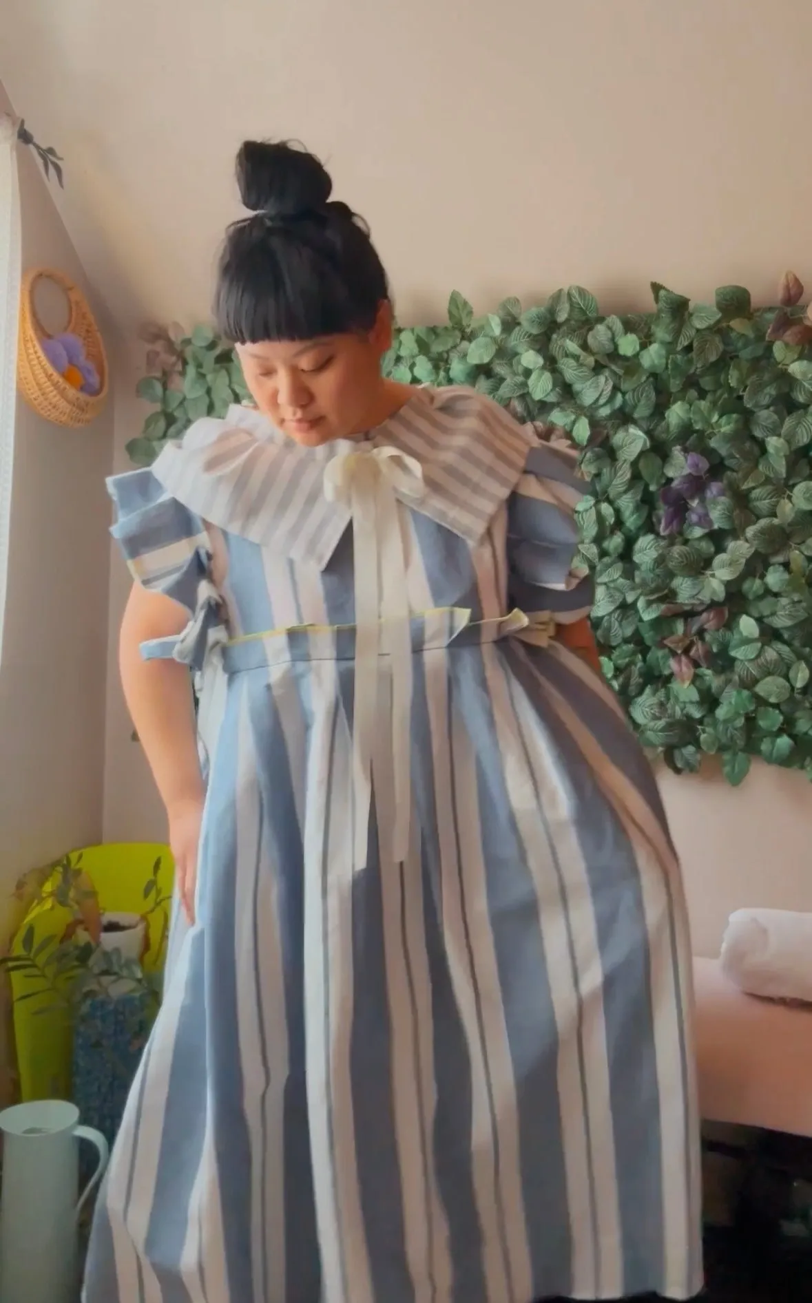 The Laura Linen Dress sold by Hello Darling product image thumbnail 2