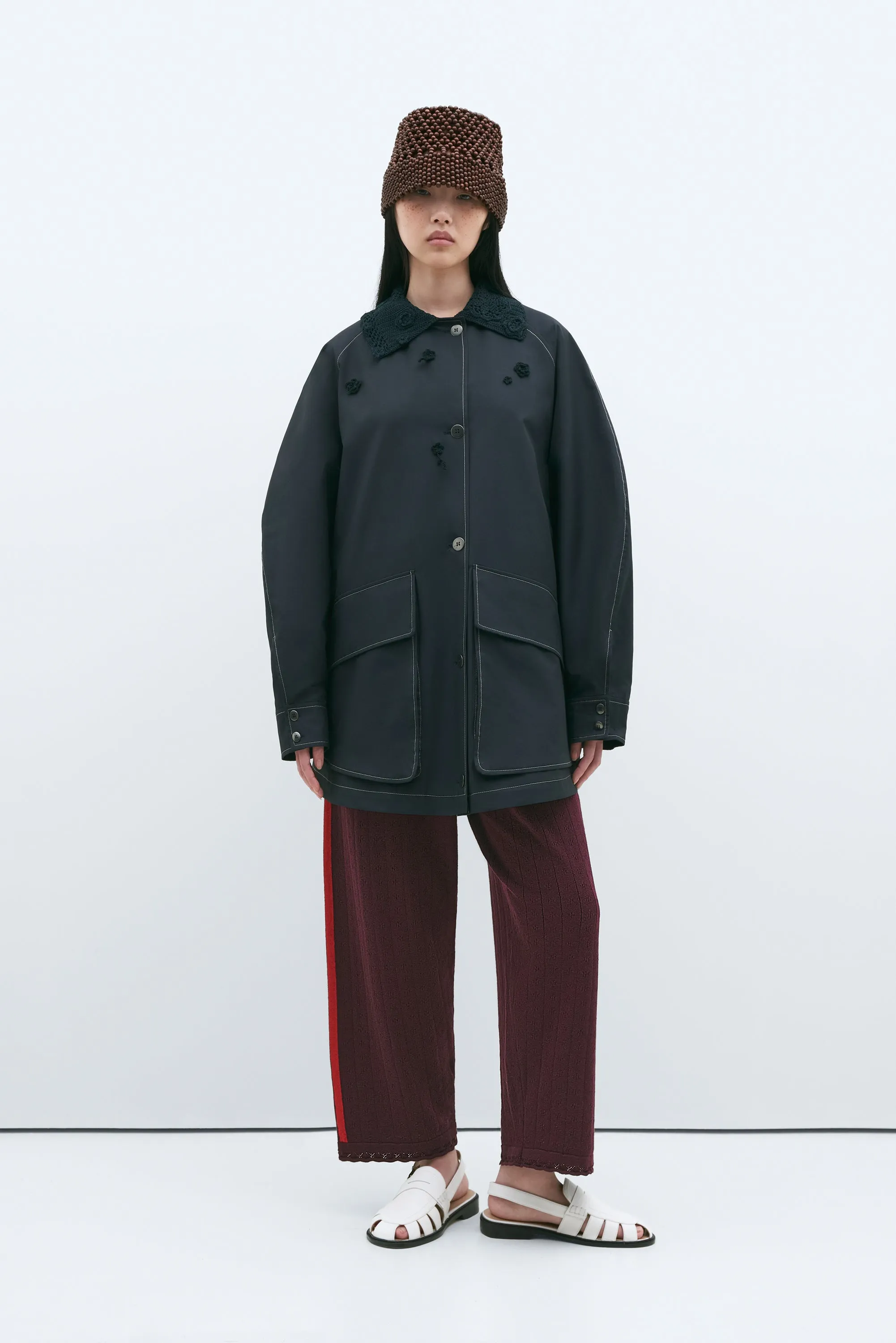 SHORT TRENCH FLOWERS CROCHET NAVY sold by Cordera