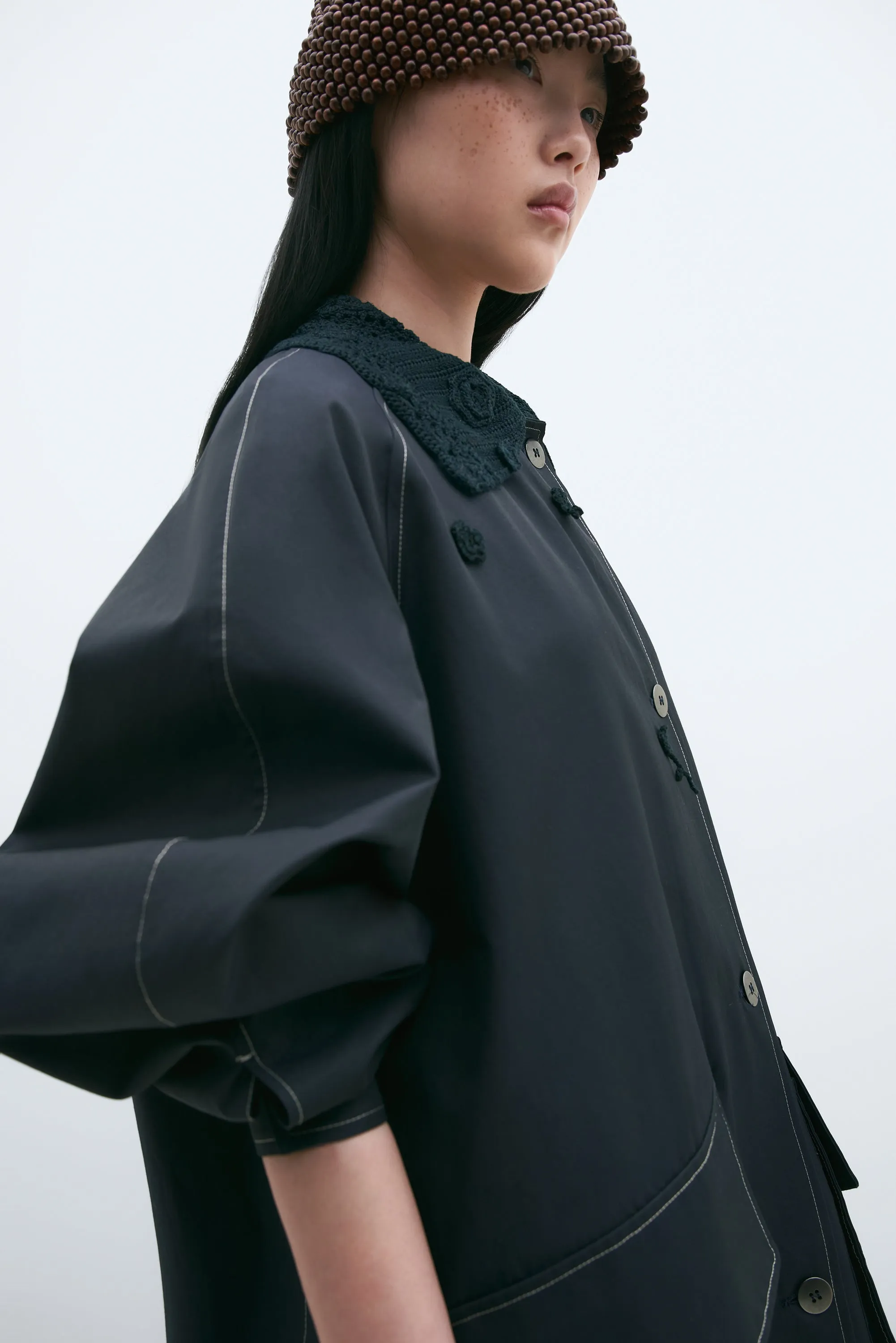 SHORT TRENCH FLOWERS CROCHET NAVY sold by Cordera product image thumbnail 2