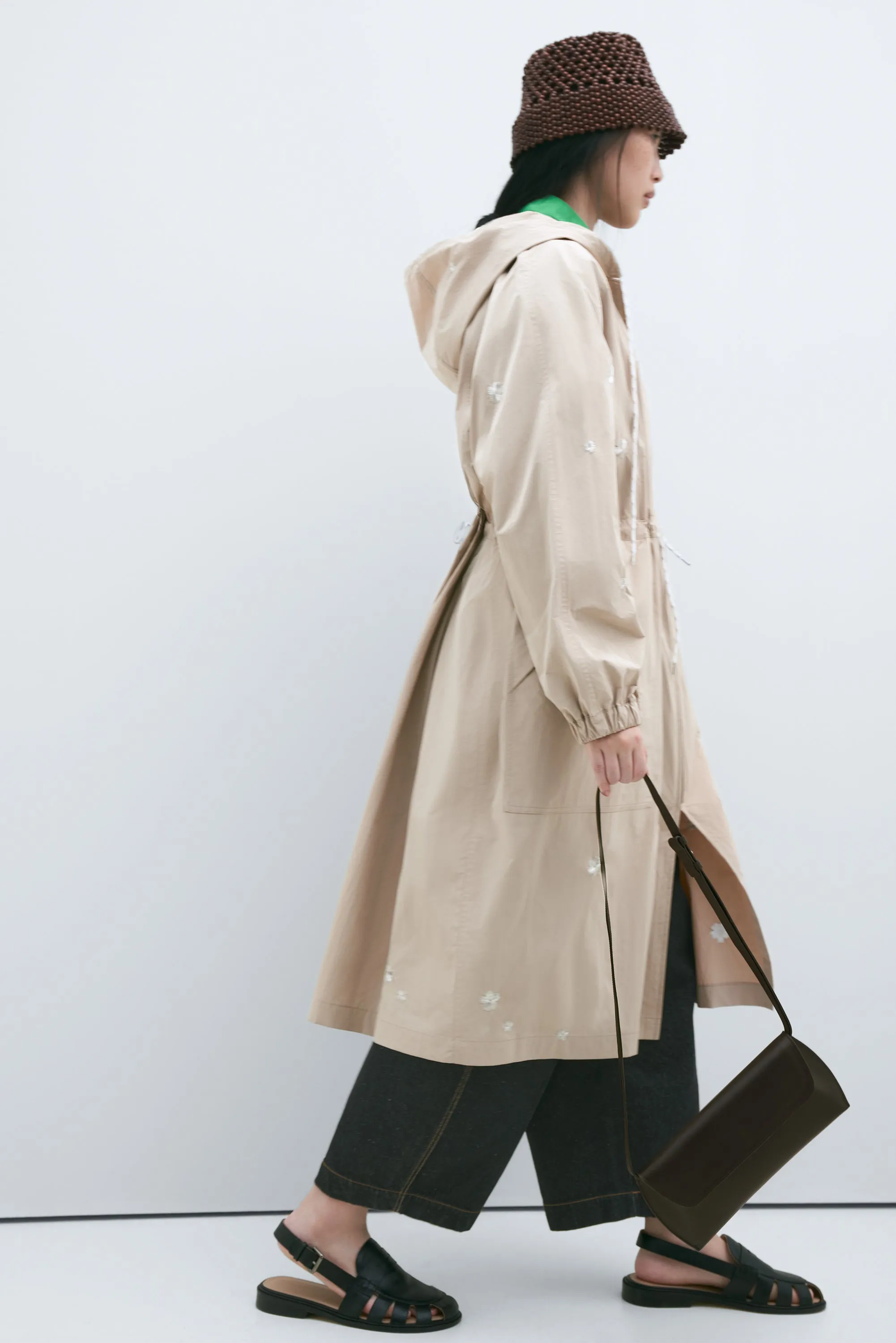 HOODED FLOWER RAINCOAT BEIGE sold by Cordera product image thumbnail 2