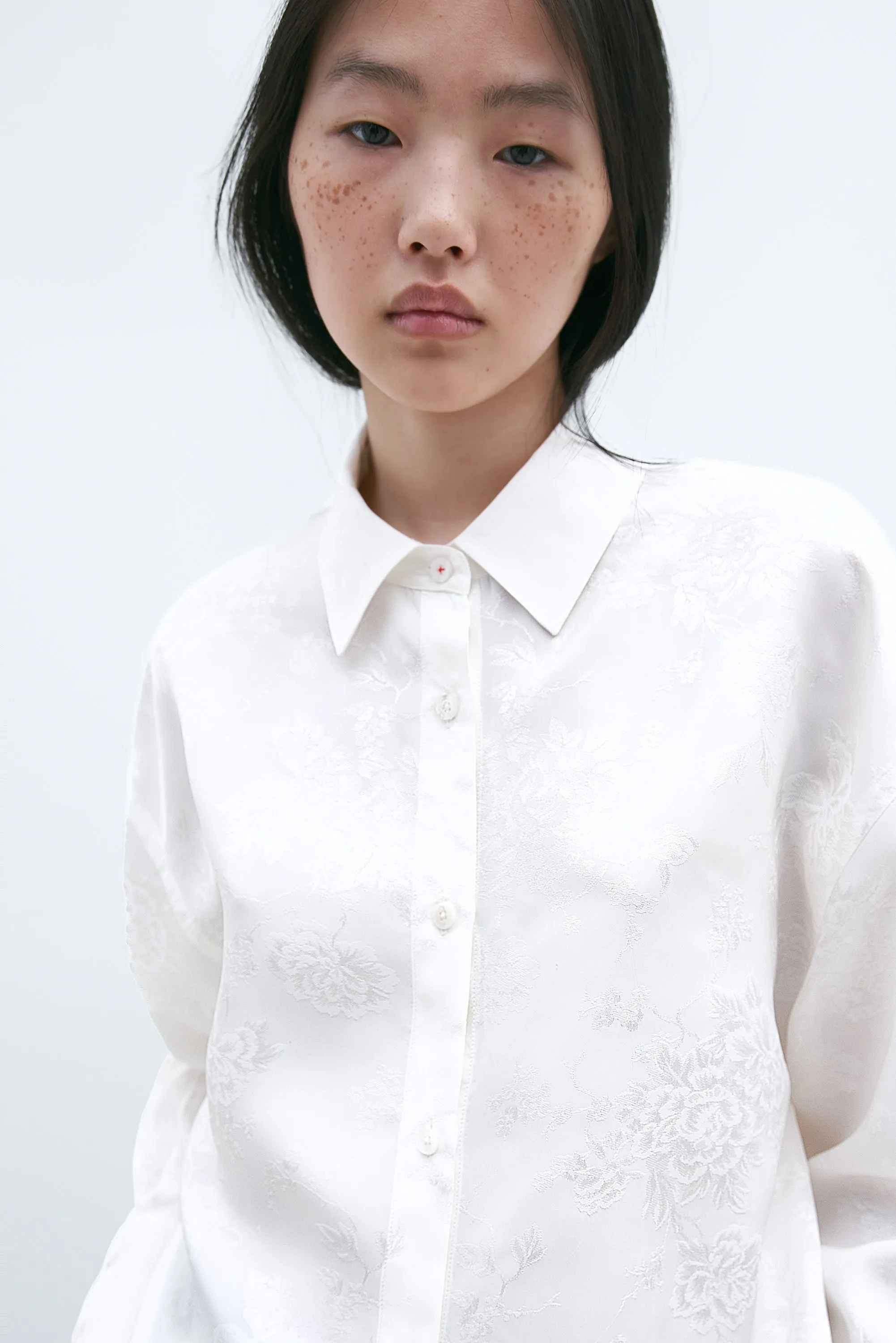 FLOWER JACQUARD SHIRT sold by Cordera