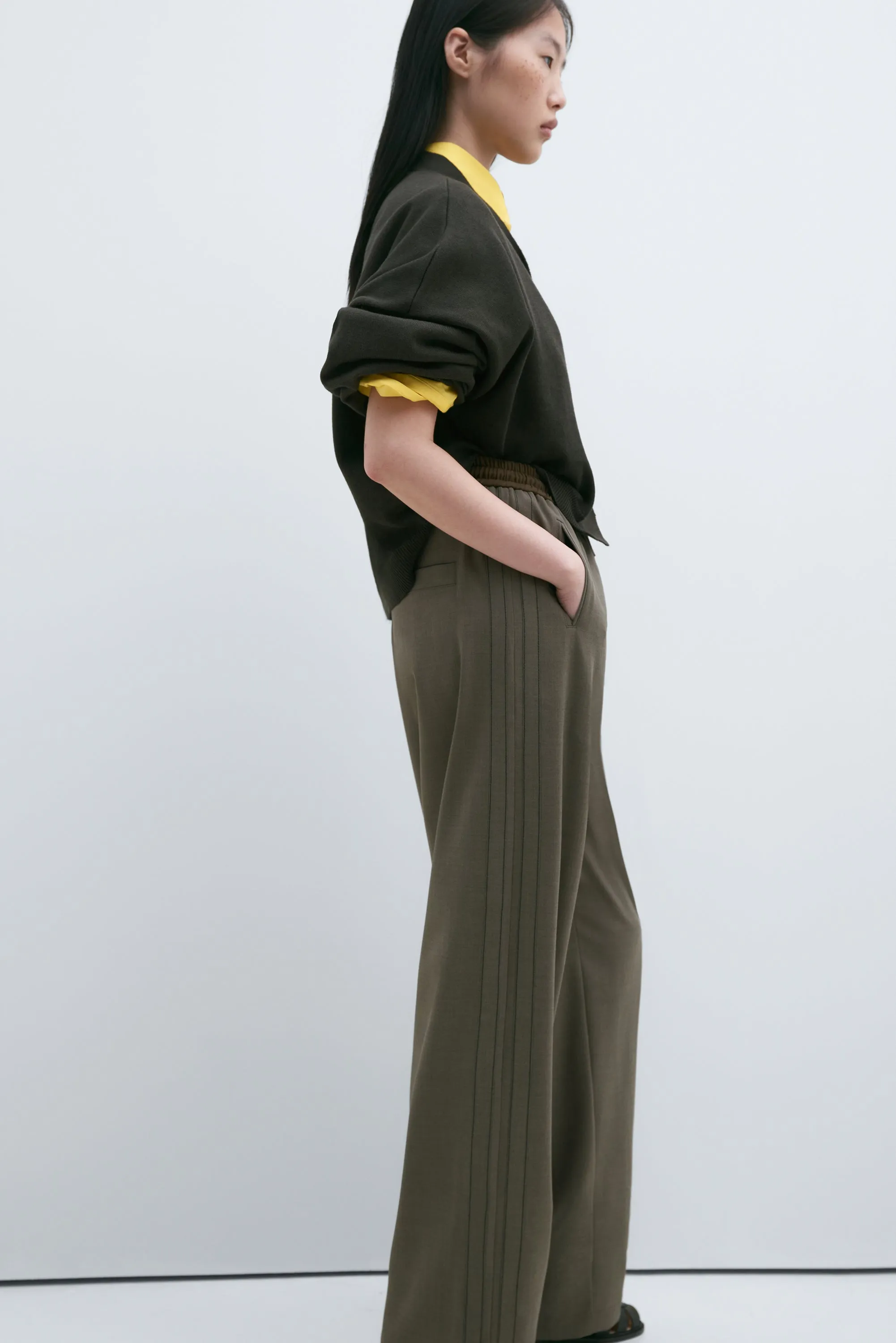 COTTON & CASHMERE CARDIGAN DARK MOSS sold by Cordera product image thumbnail 3