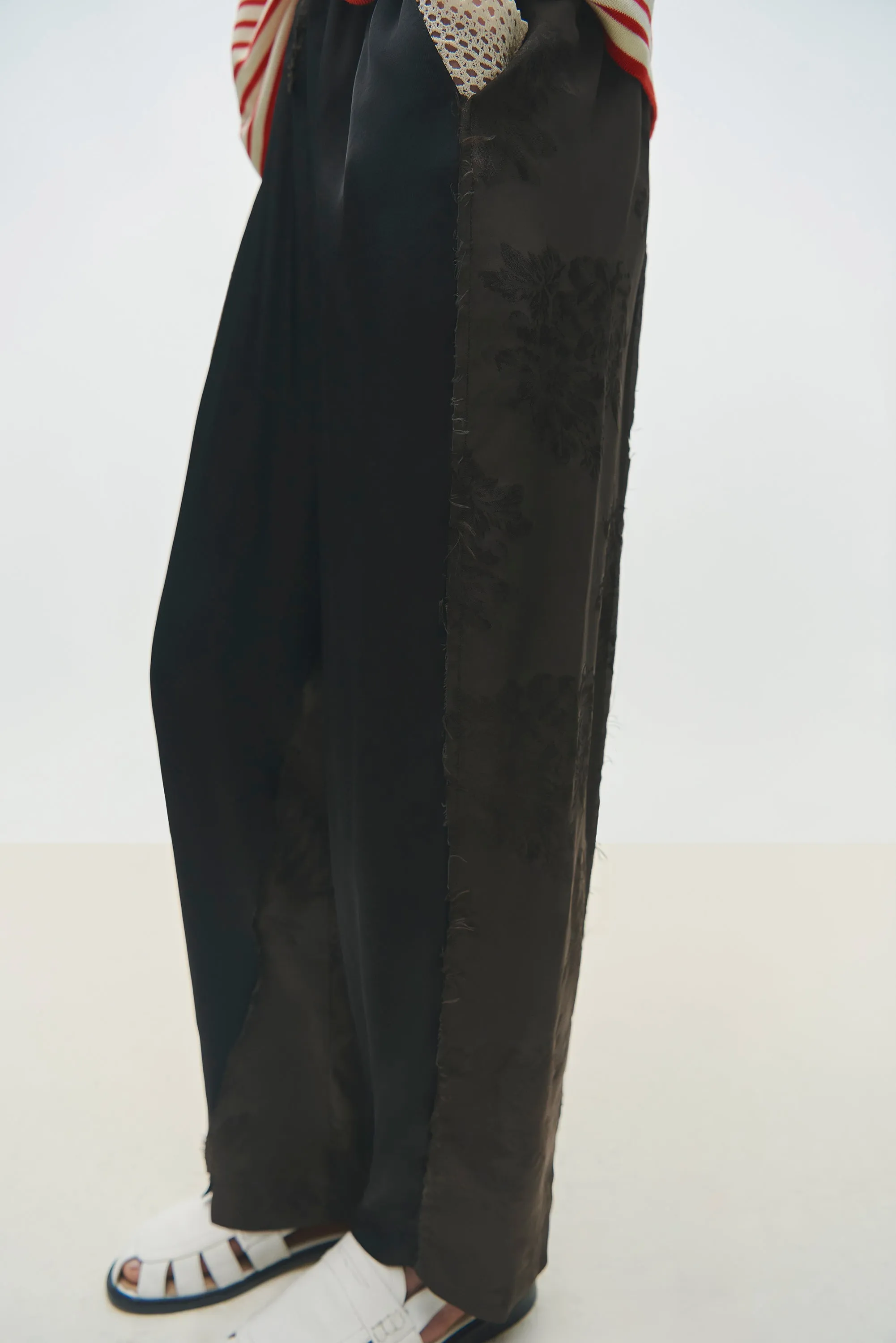 JACQUARD RELAXED PANTS DARK BROWN sold by Cordera product image thumbnail 4