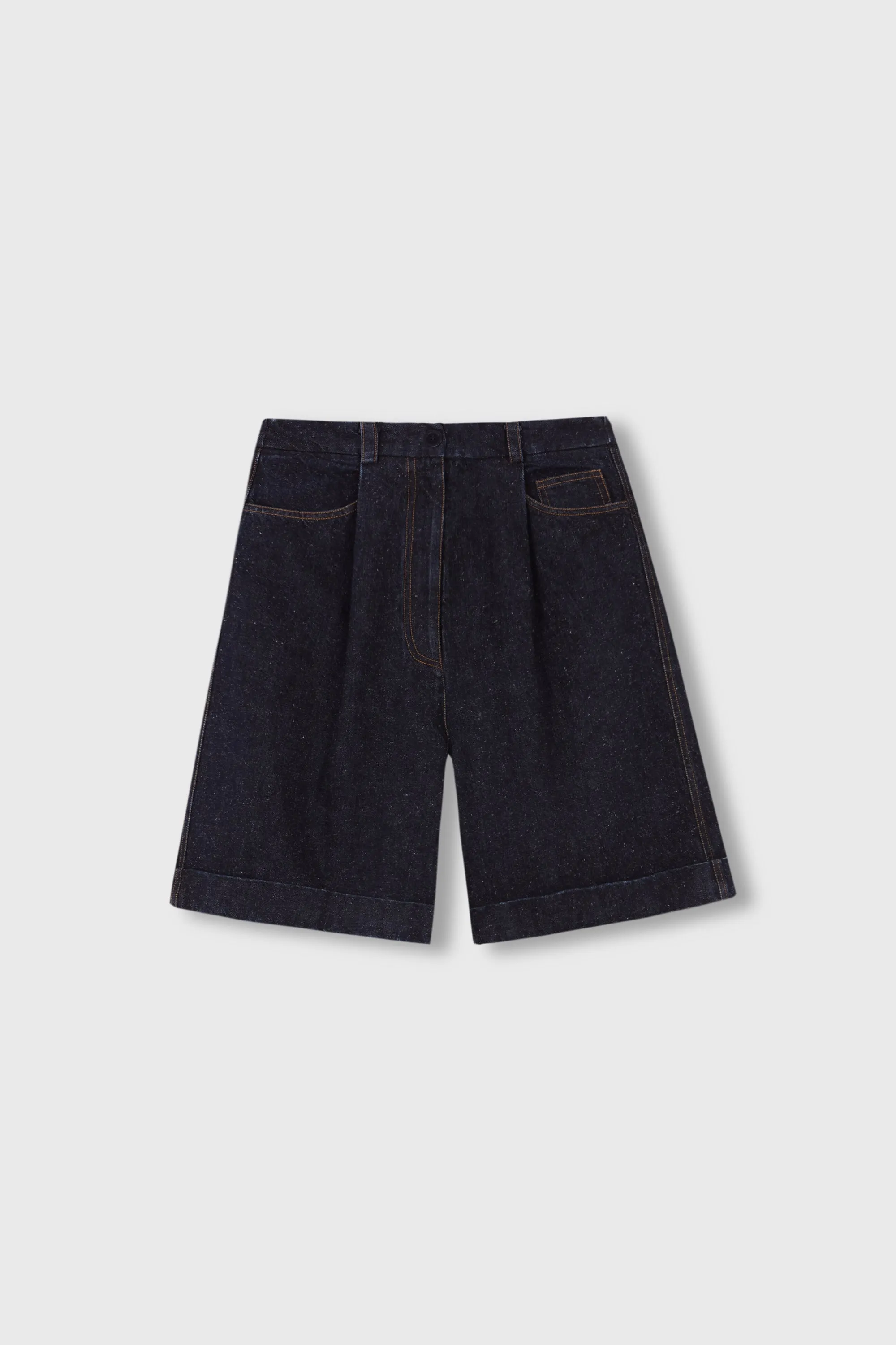 PLEATED BERMUDA SHORTS DARK NAVY sold by Cordera