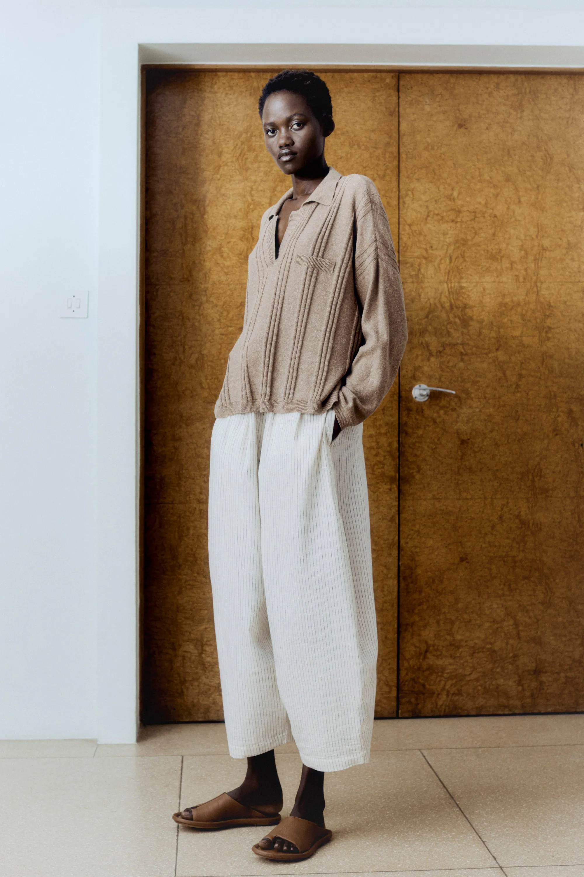 RELAXED MAXI PANTS BEIGE sold by Cordera product image thumbnail 4