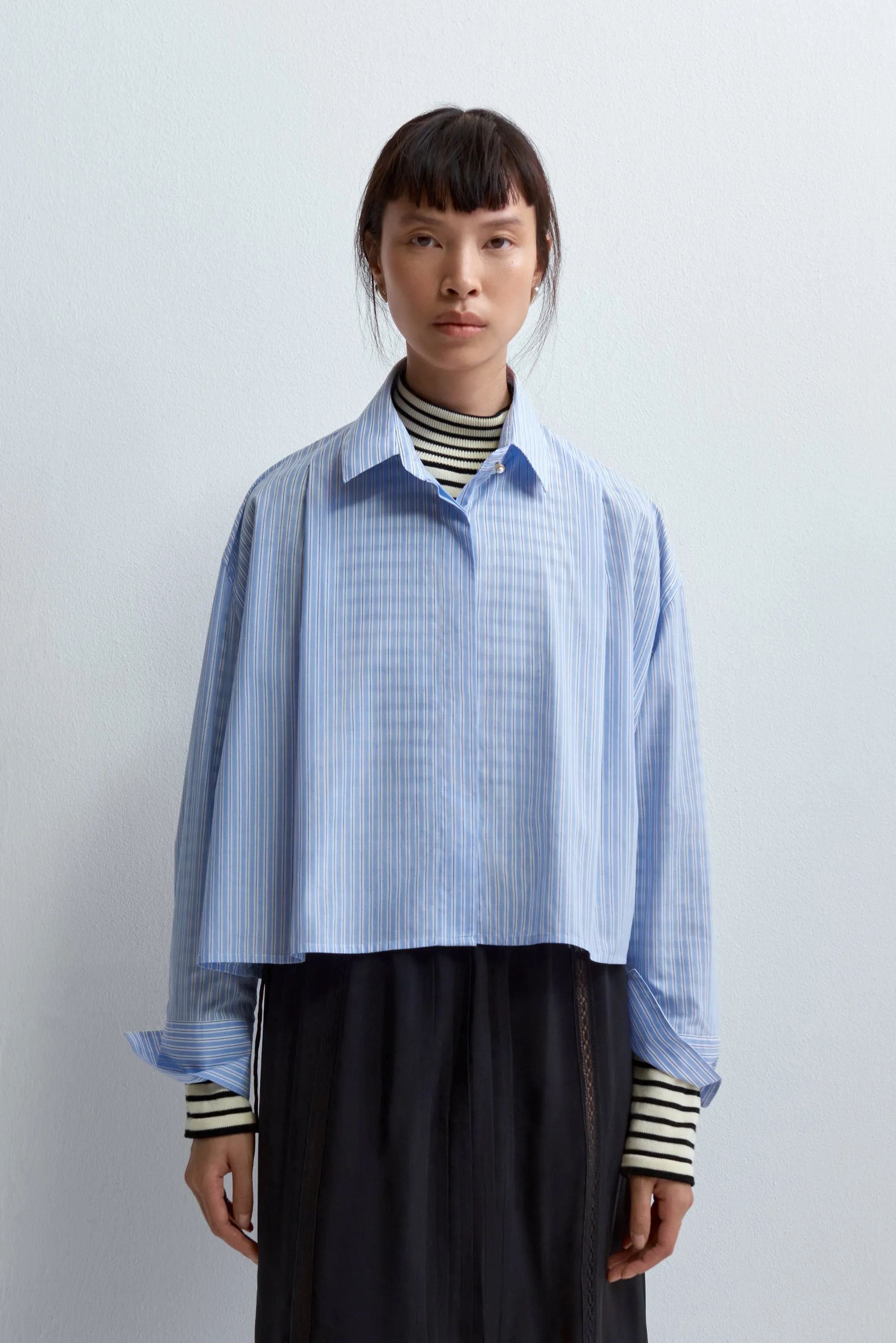 CLASSIC COTTON SHIRT BLUE sold by Cordera product image thumbnail 2