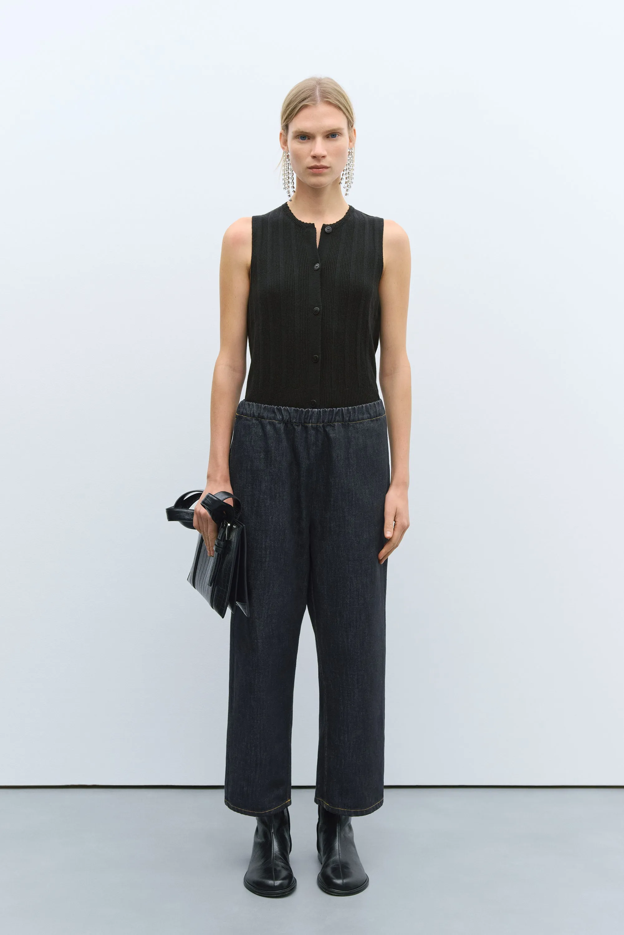 DENIM RELAXED PANTS BLACK sold by Cordera product image thumbnail 2