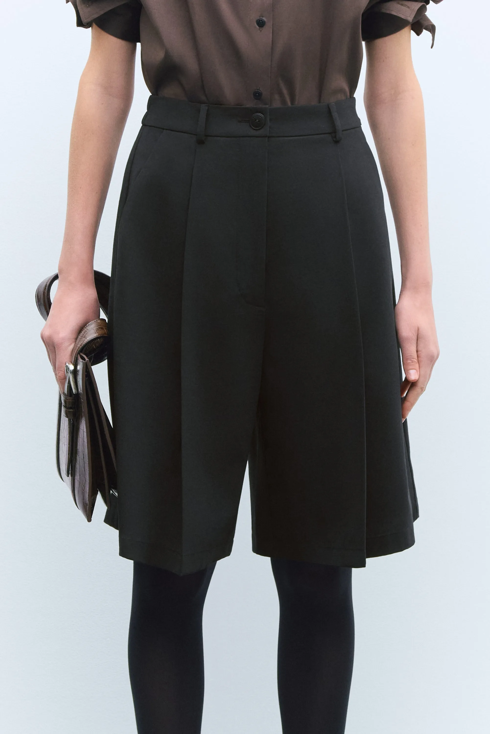 TAILORING BERMUDA BLACK sold by Cordera product image thumbnail 2