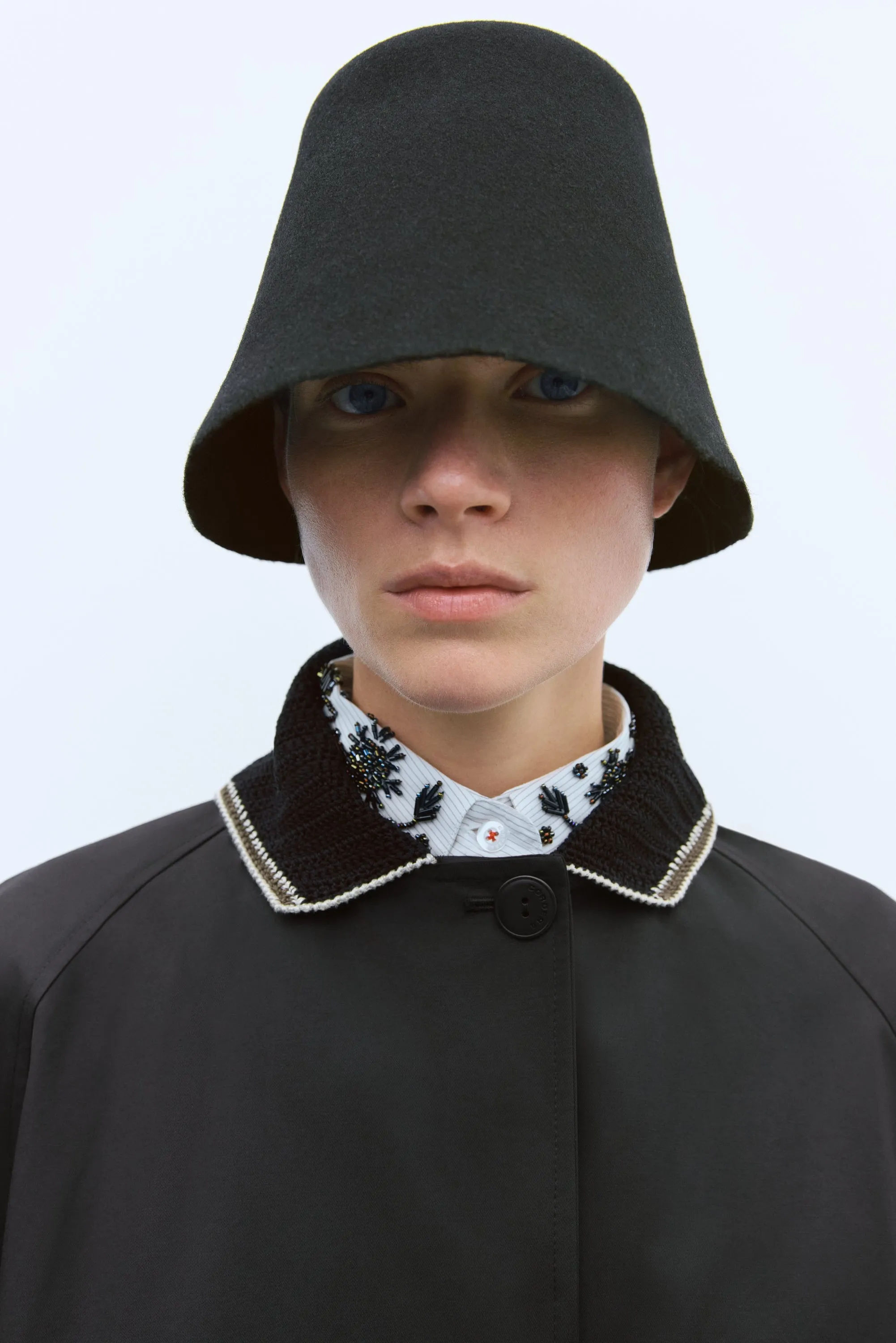 CROCHET COLLAR JACKET BLACK sold by Cordera product image thumbnail 2