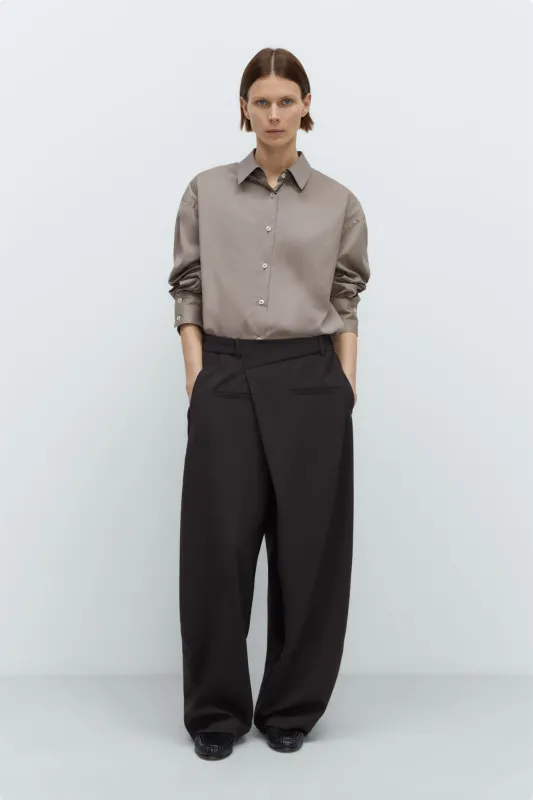 TAILORING CROSSOVER PANTS sold by Cordera