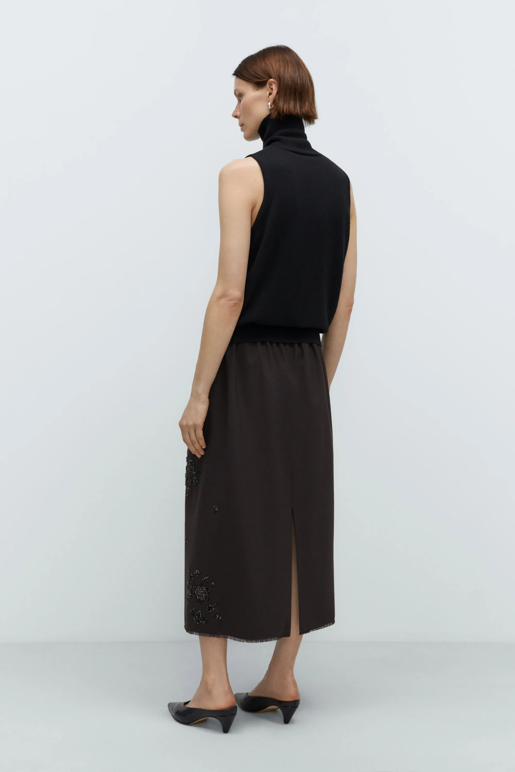 MERINO WOOL TURTLENECK VEST sold by Cordera product image thumbnail 3