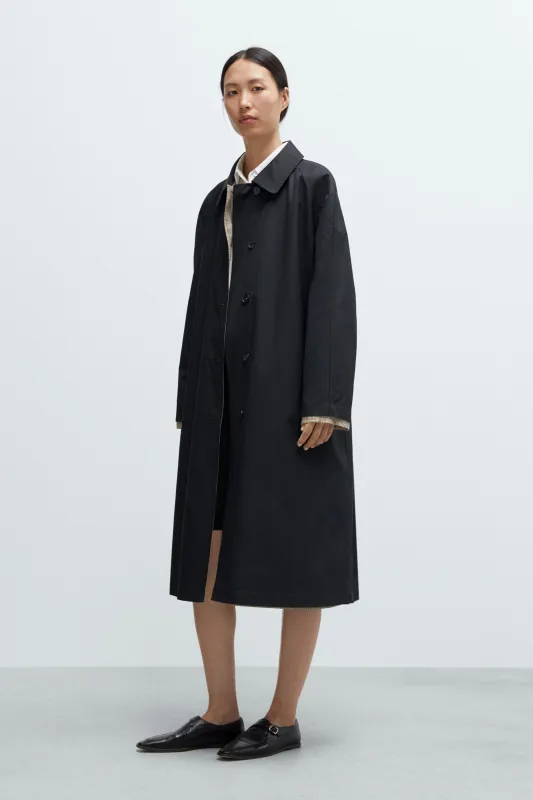 REVERSIBLE TRENCH COAT made by Cordera